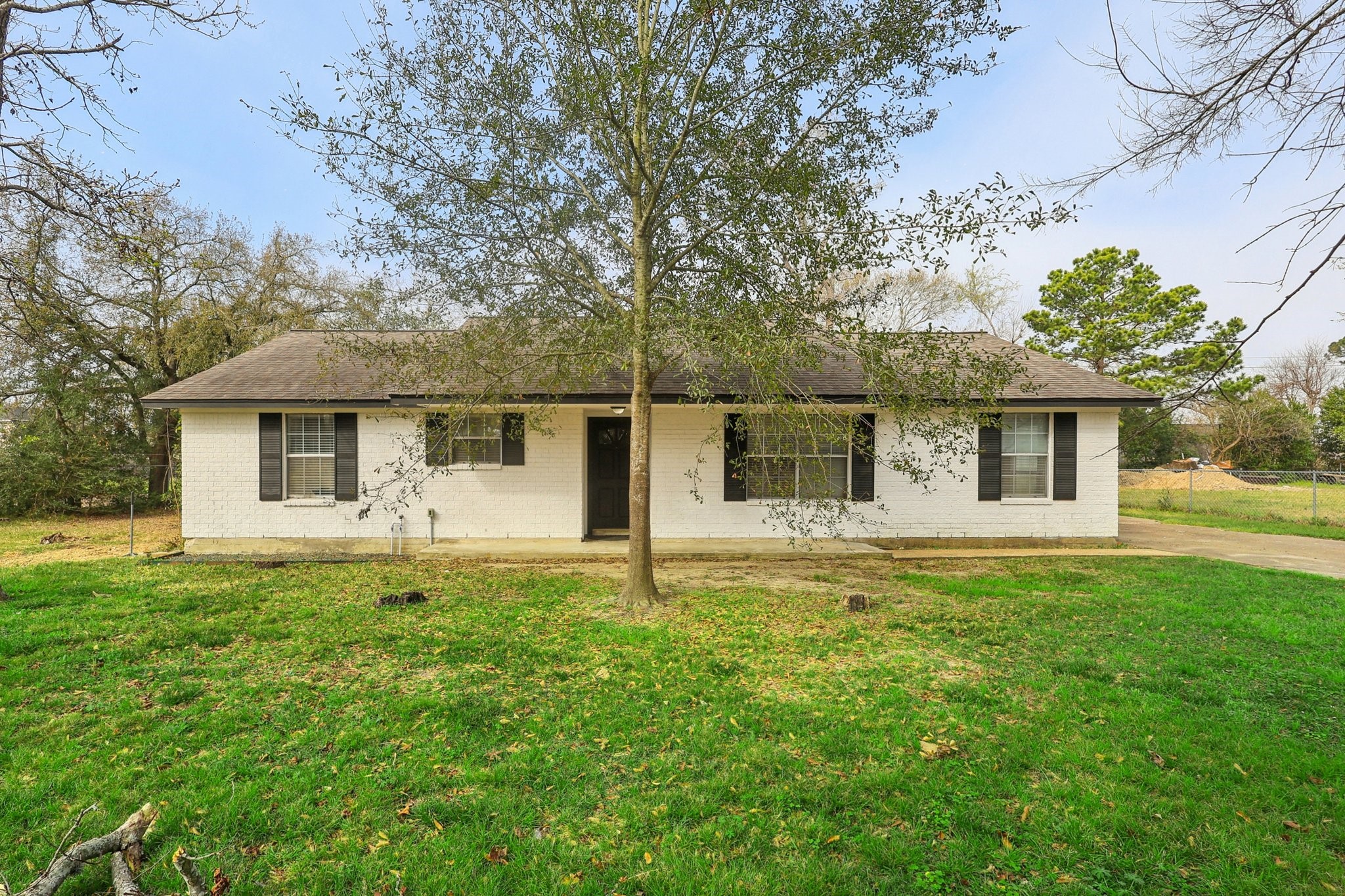 3919 Galway Lane Property Photo 3