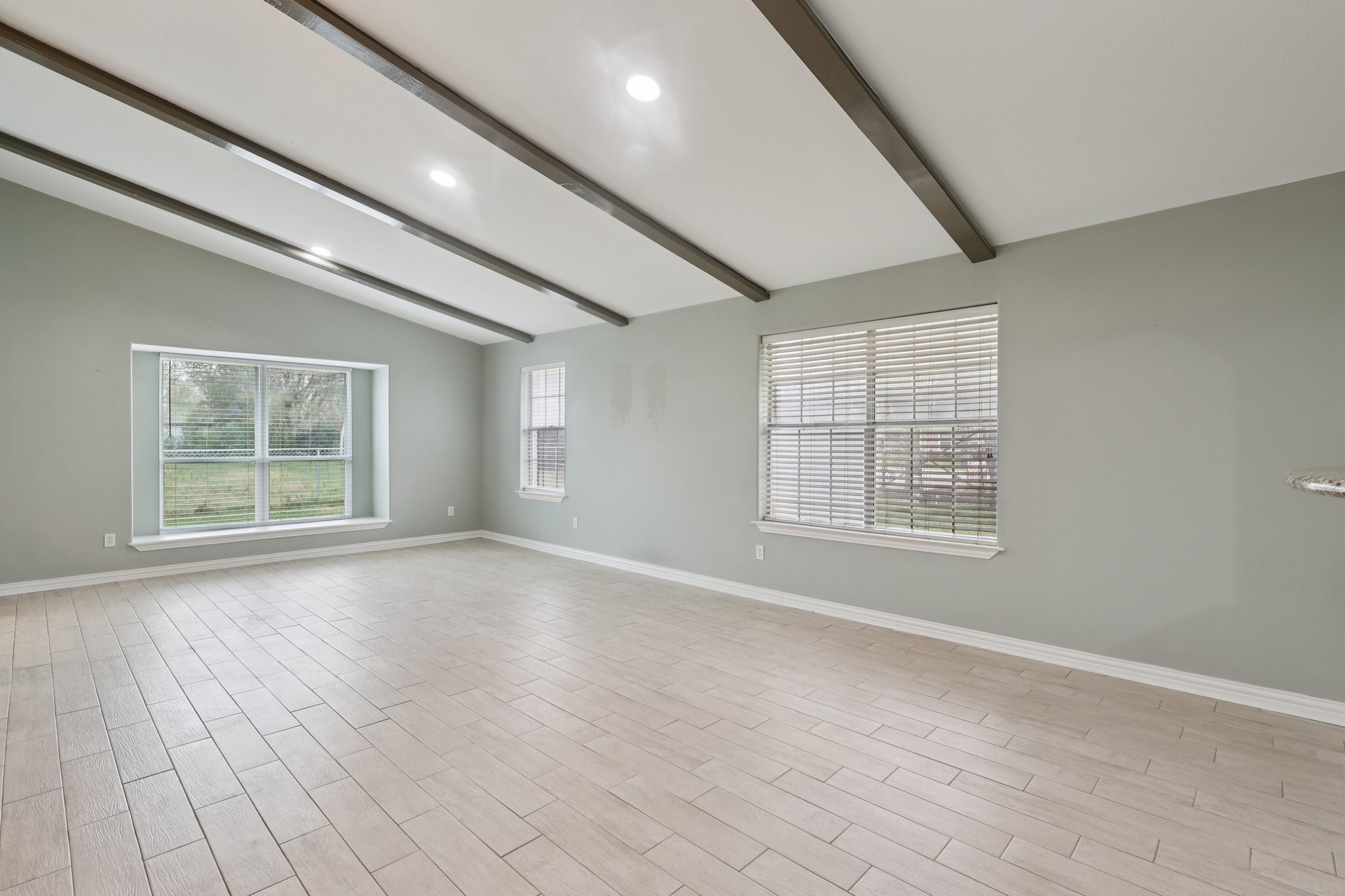 3919 Galway Lane Property Photo 6