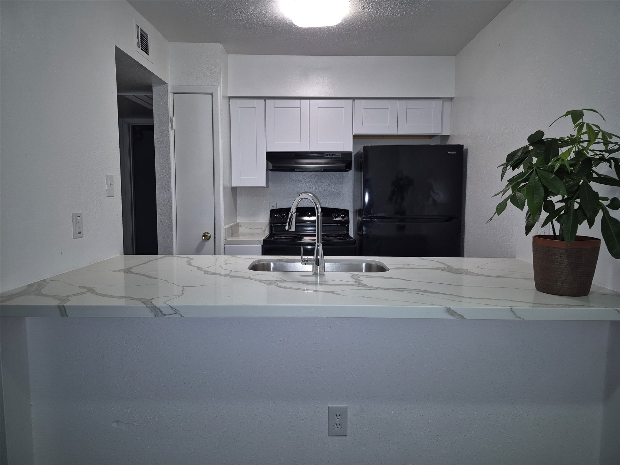 10601 South Drive 93 Property Photo 1