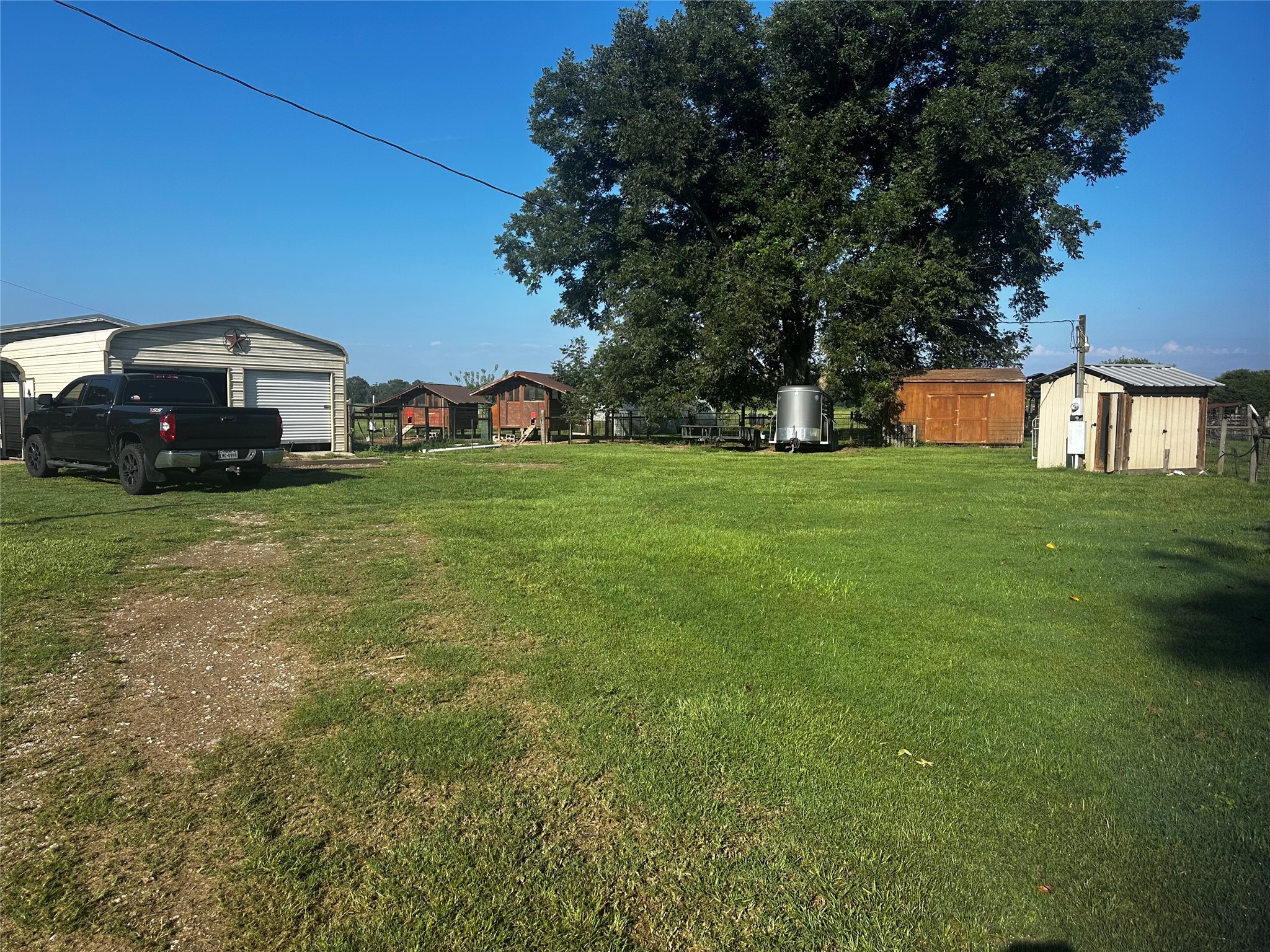1925 County Road 2274 Property Photo 4