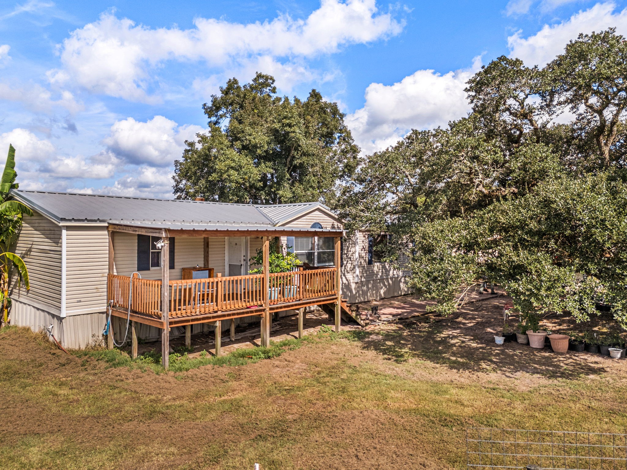 1925 County Road 2274 Property Photo 4