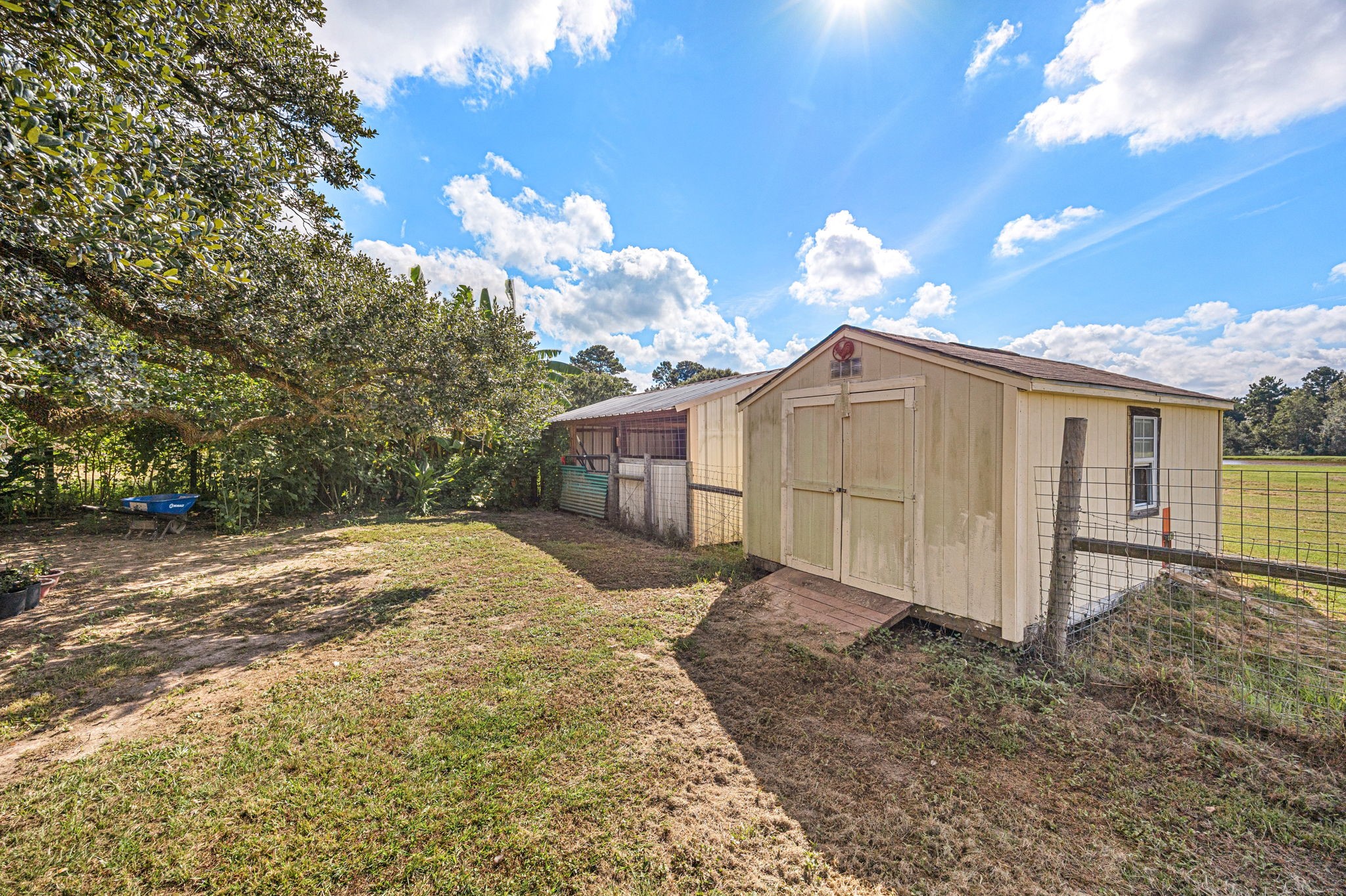 1925 County Road 2274 Property Photo 29