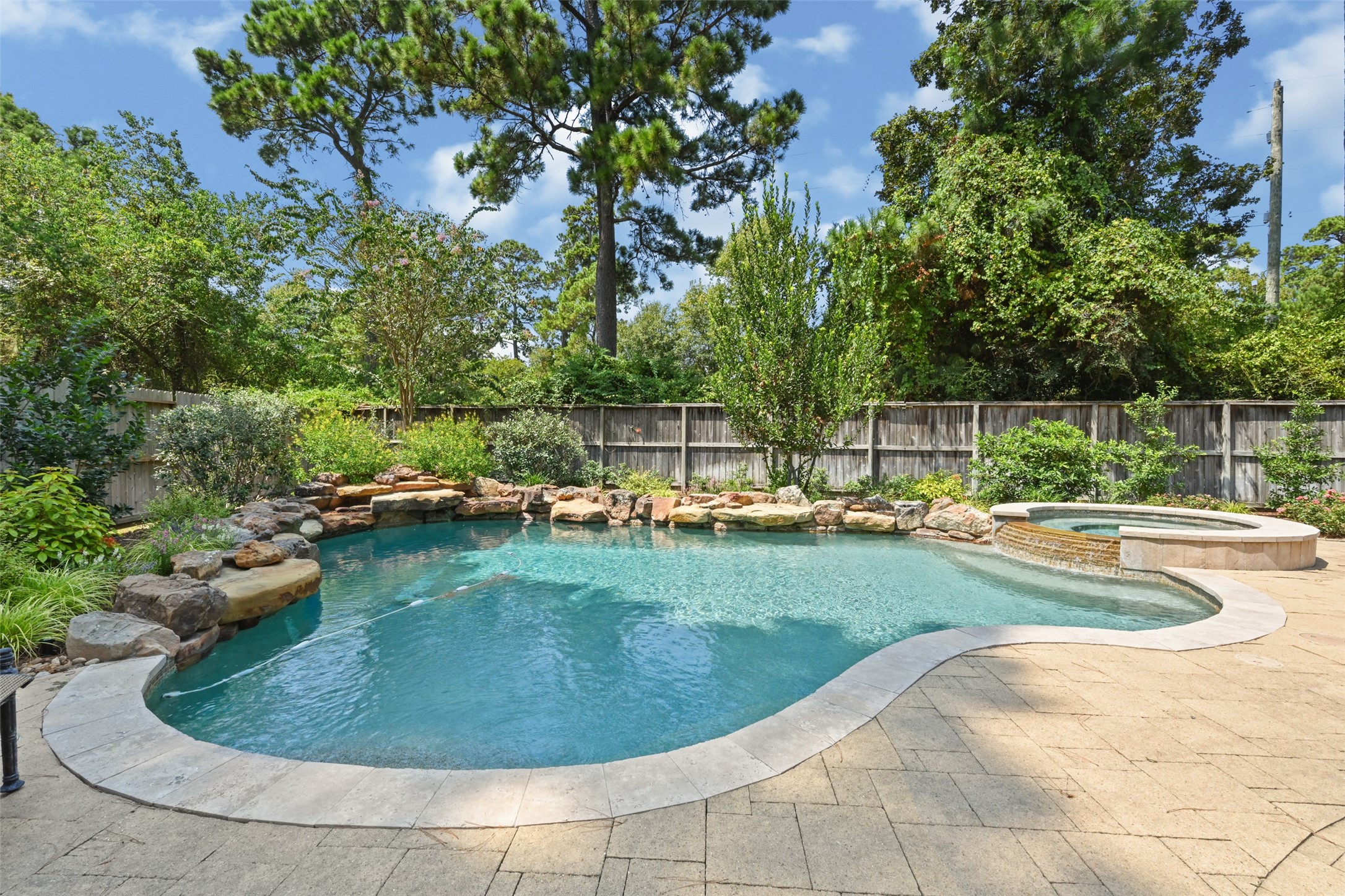 35 Monet Bend Place Property Photo 5