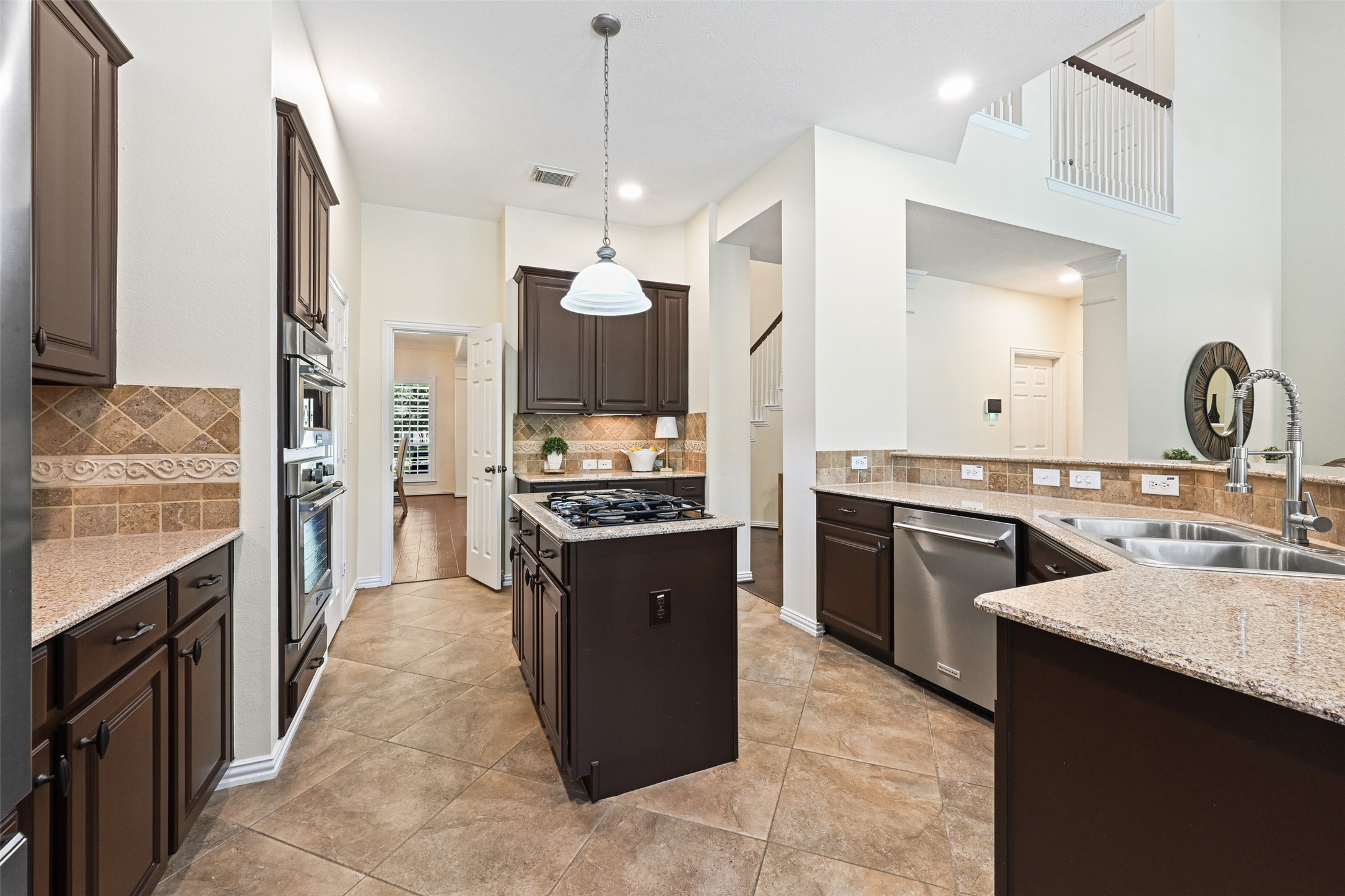 35 Monet Bend Place Property Photo 17