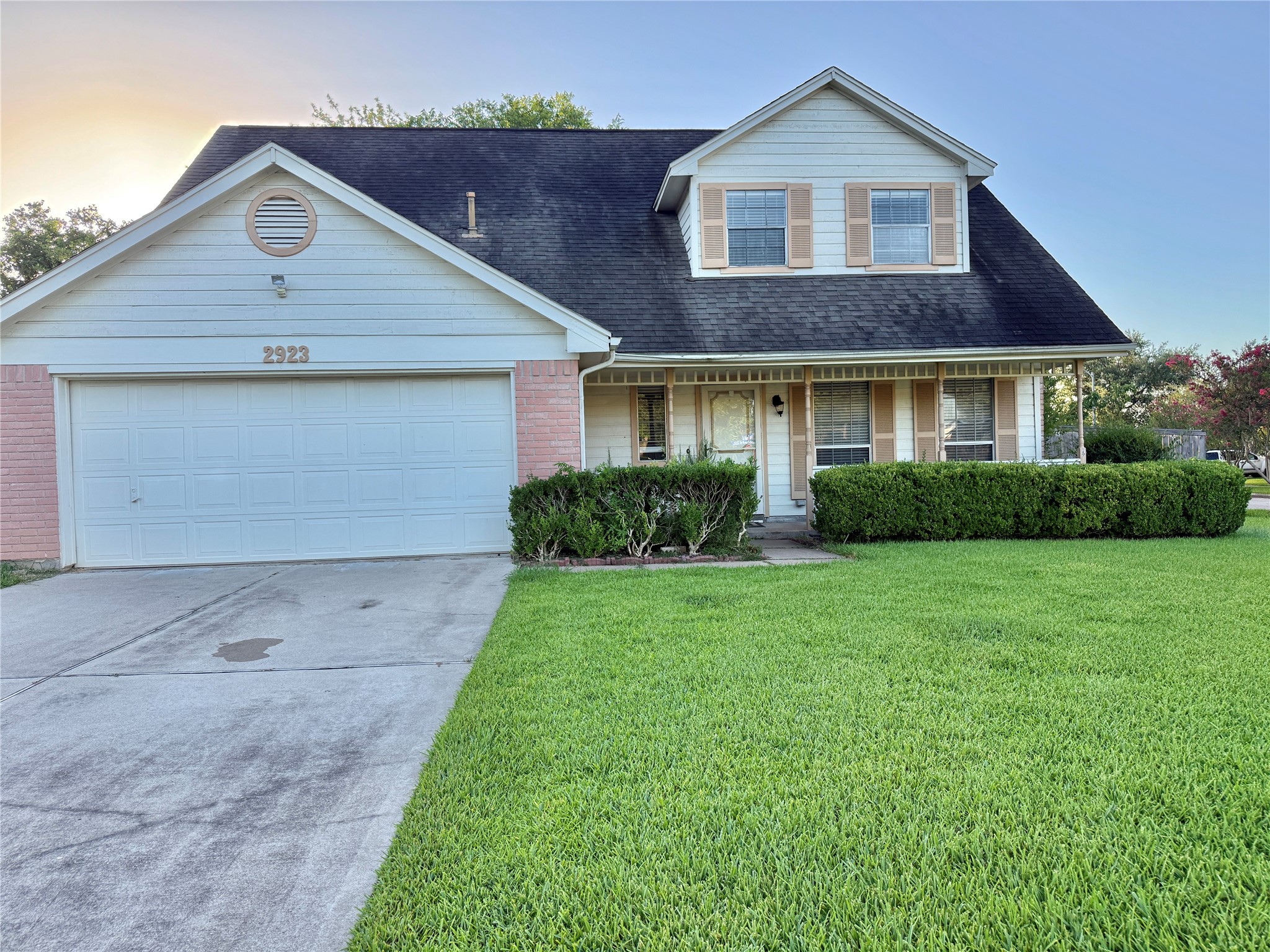 2923 Cottonfield Way Property Photo 2