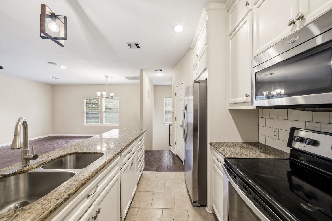 5303 Avenue J Property Photo 3