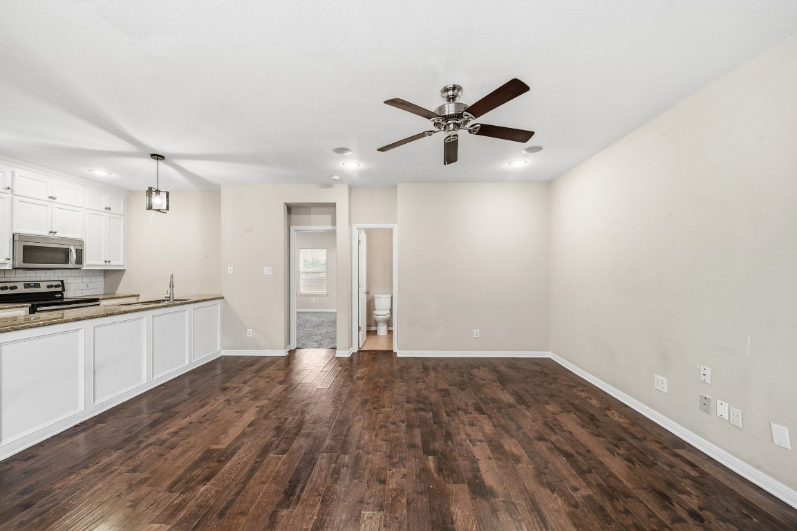 5303 Avenue J Property Photo 5