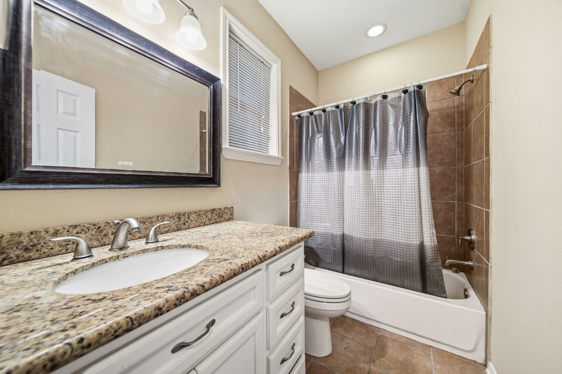 5303 Avenue J Property Photo 10