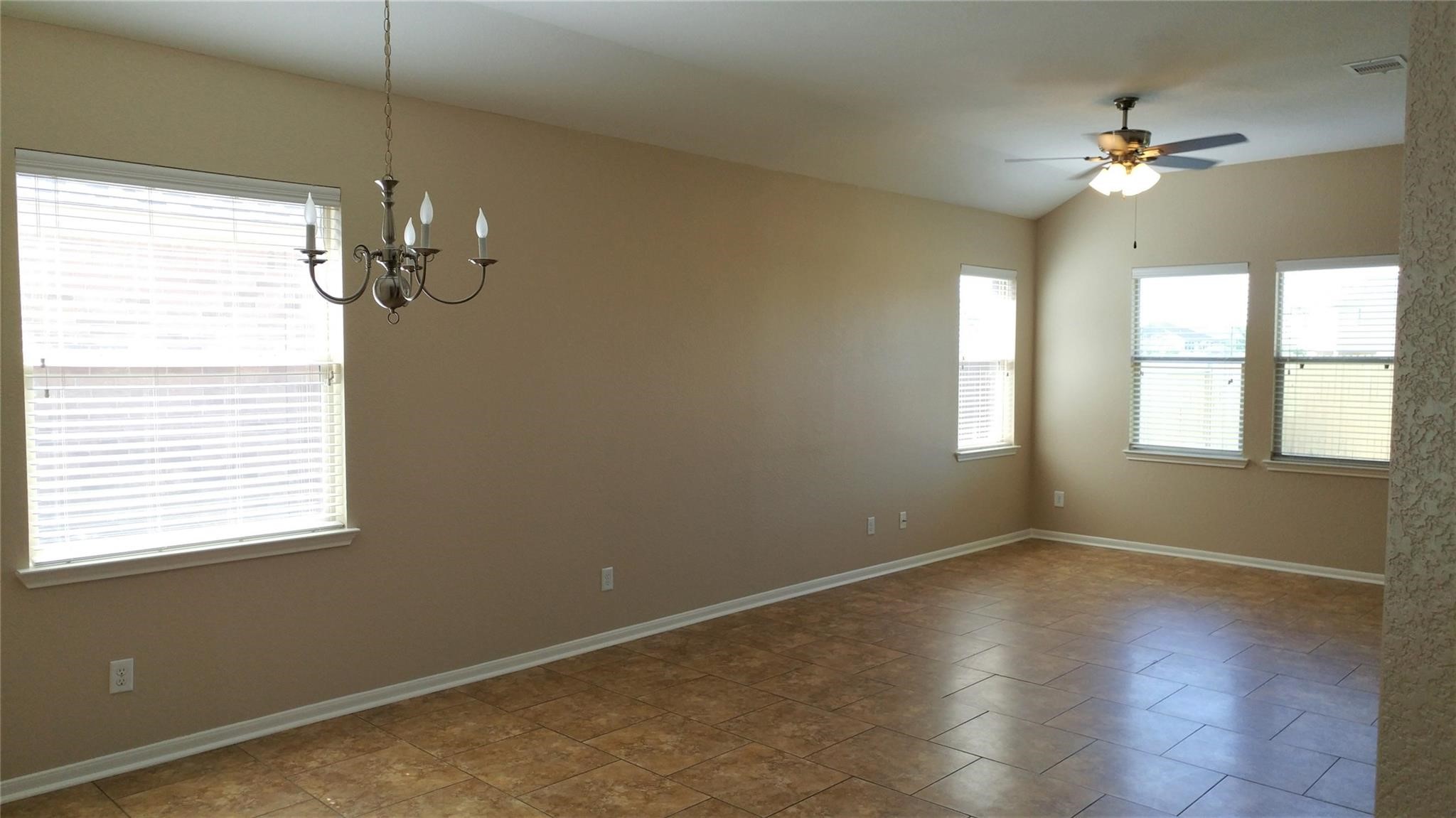 18223 Redoak Manor Lane Property Photo 4