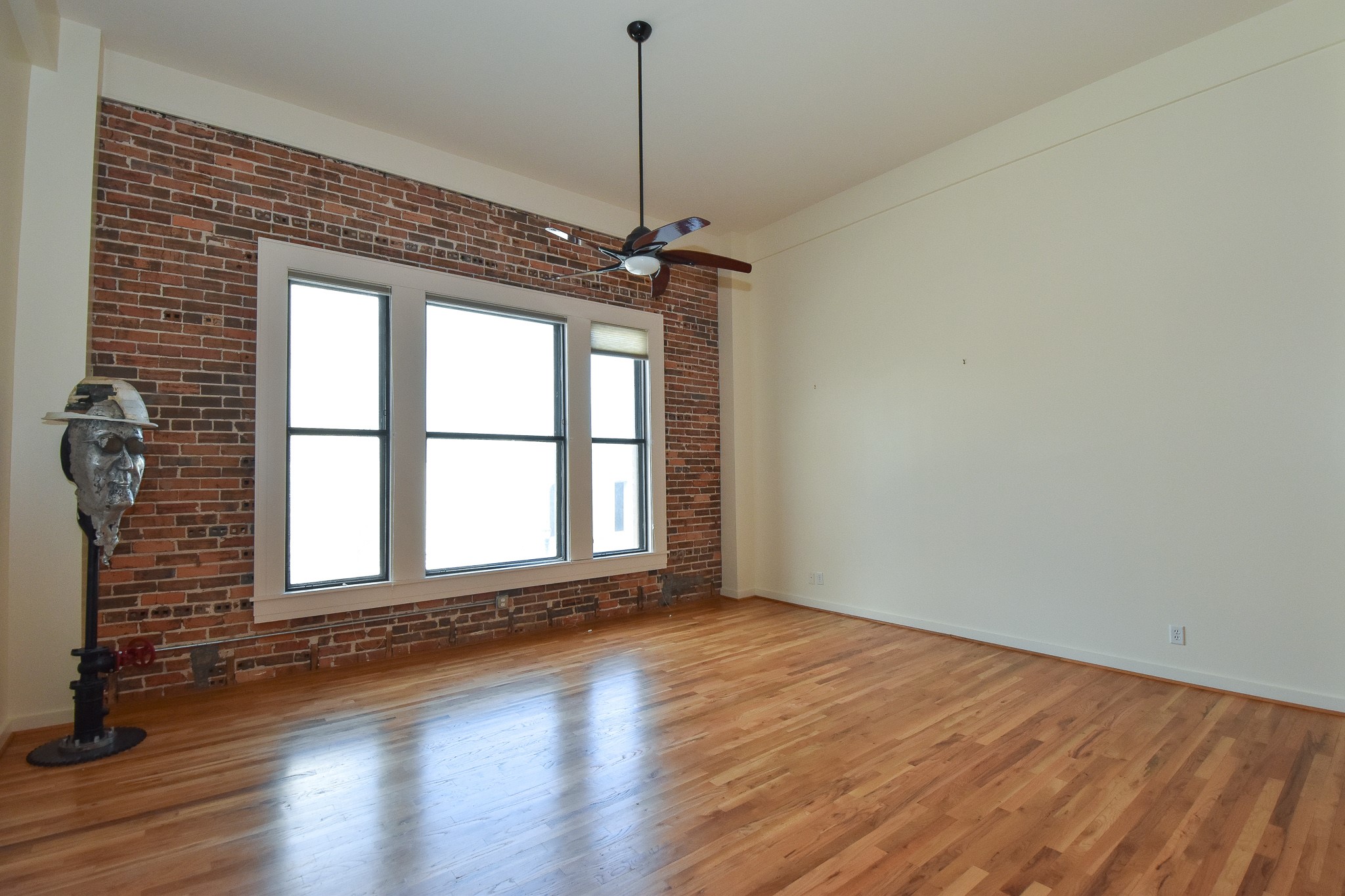 915 Franklin Street 2h Property Photo 7