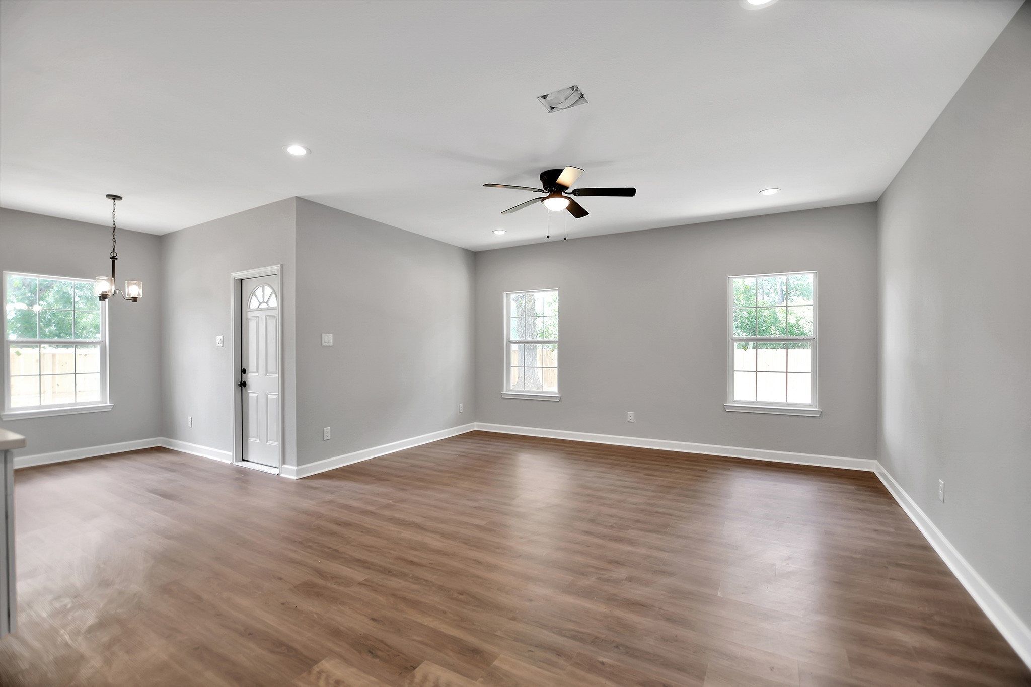 8605 Caddo Road Property Photo 6