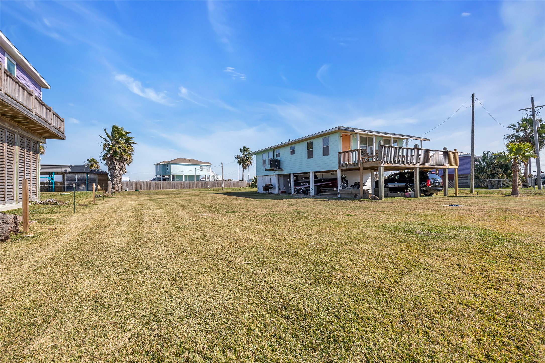 1048 N Crystal Beach Road Property Photo 3