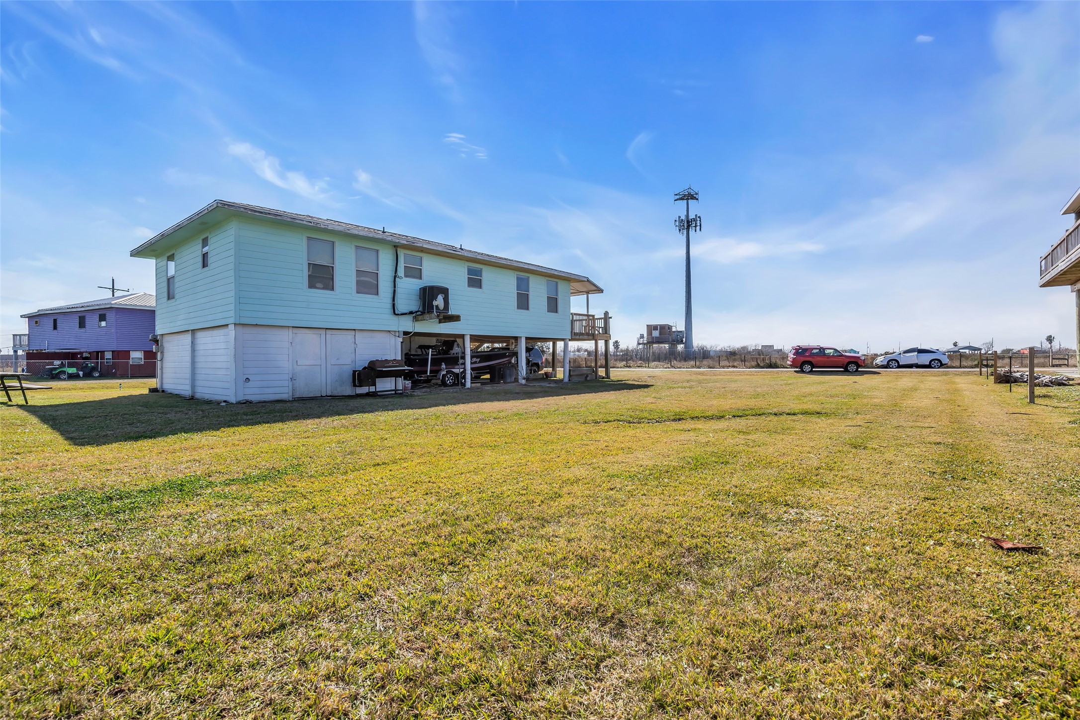 1048 N Crystal Beach Road Property Photo 4