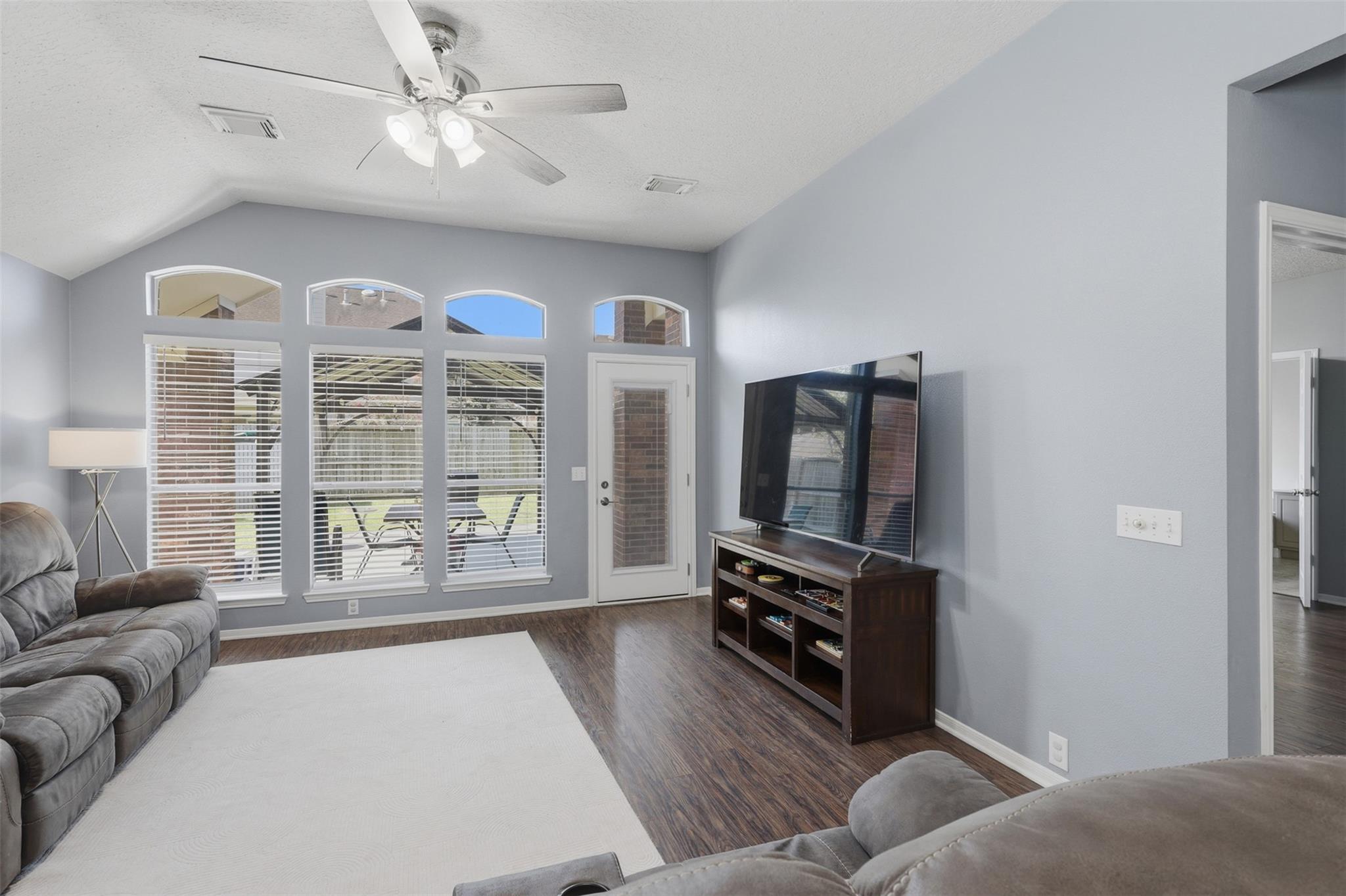 11207 Timbertree Lane Property Photo 14