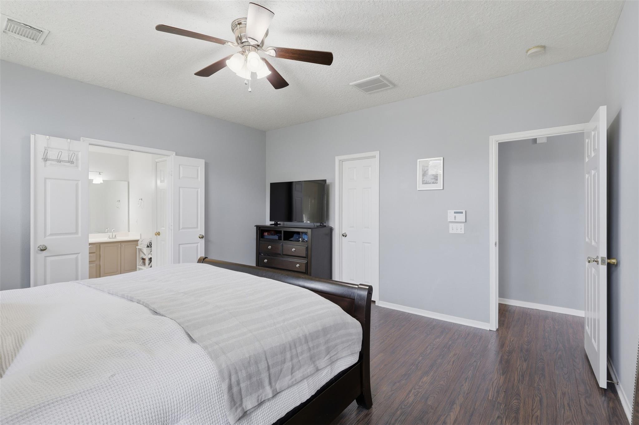 11207 Timbertree Lane Property Photo 16