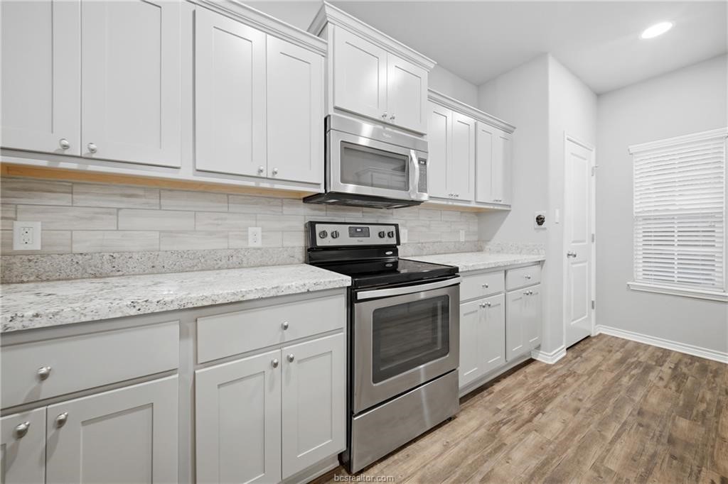 407 Kate Lane Property Photo 3