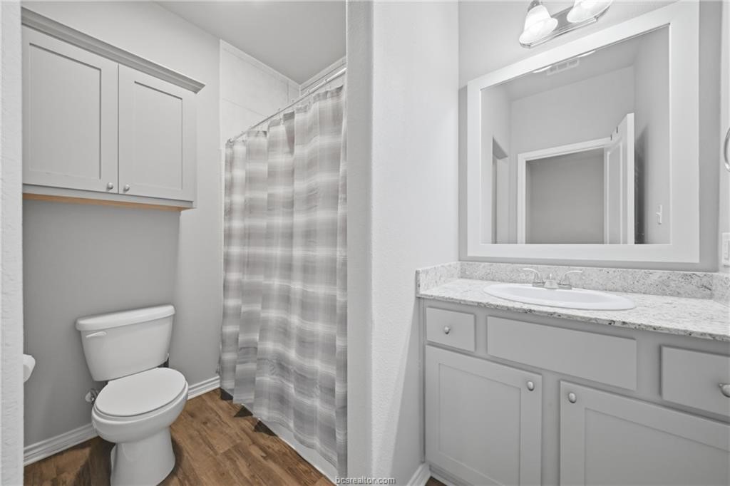 407 Kate Lane Property Photo 5