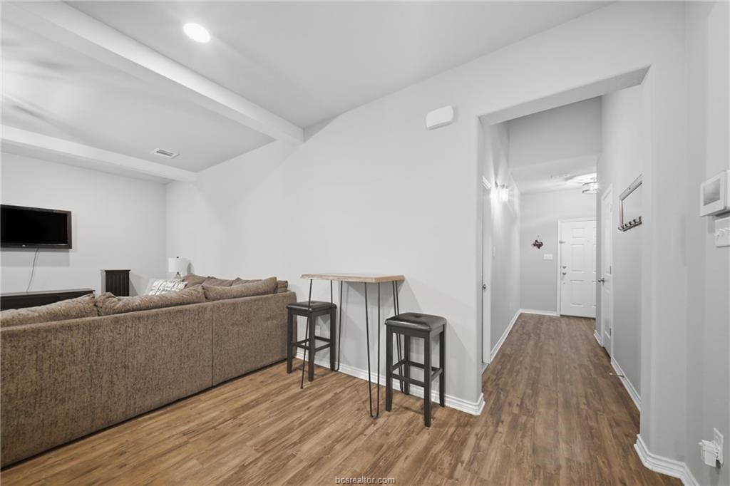 407 Kate Lane Property Photo 8