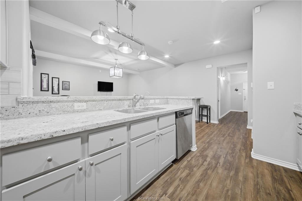 407 Kate Lane Property Photo 11