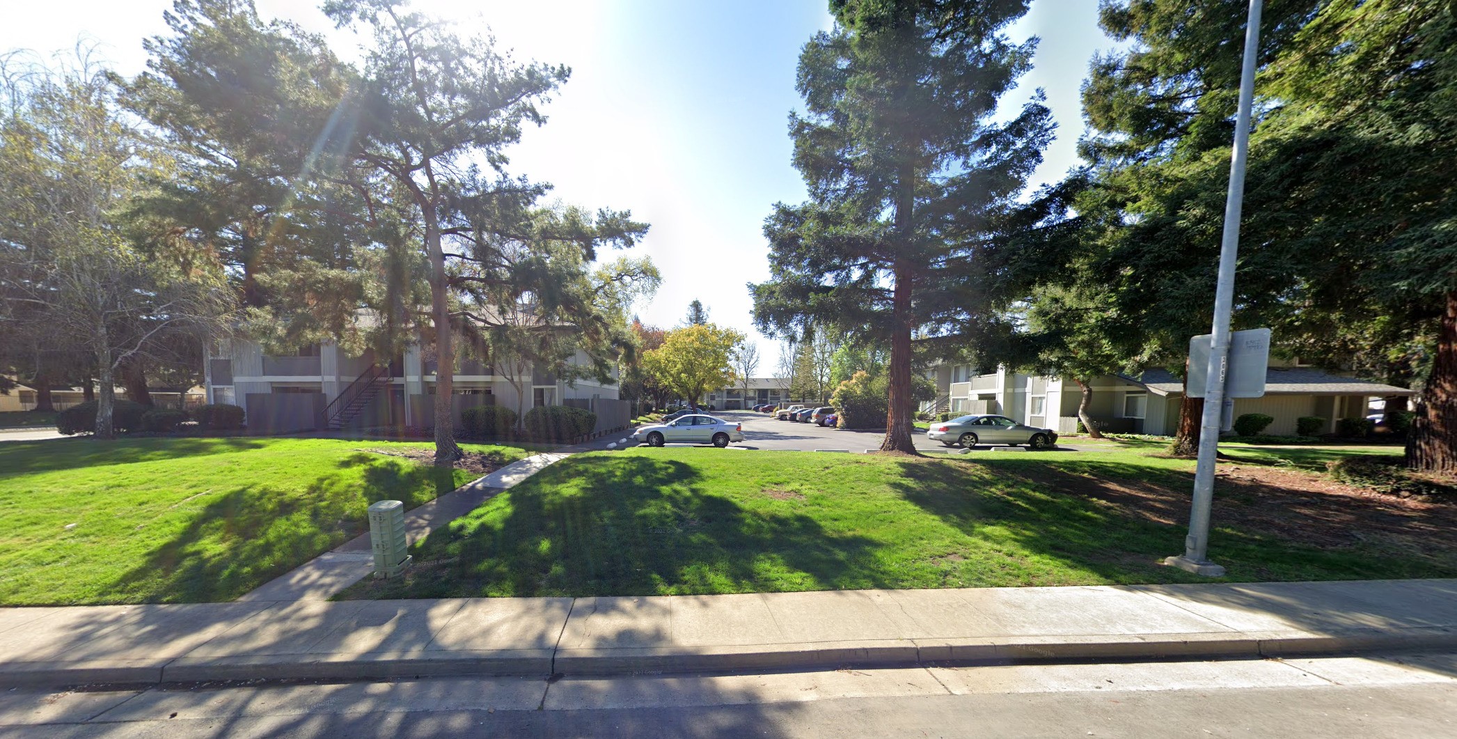 1650 Forest Ave Property Photo 4
