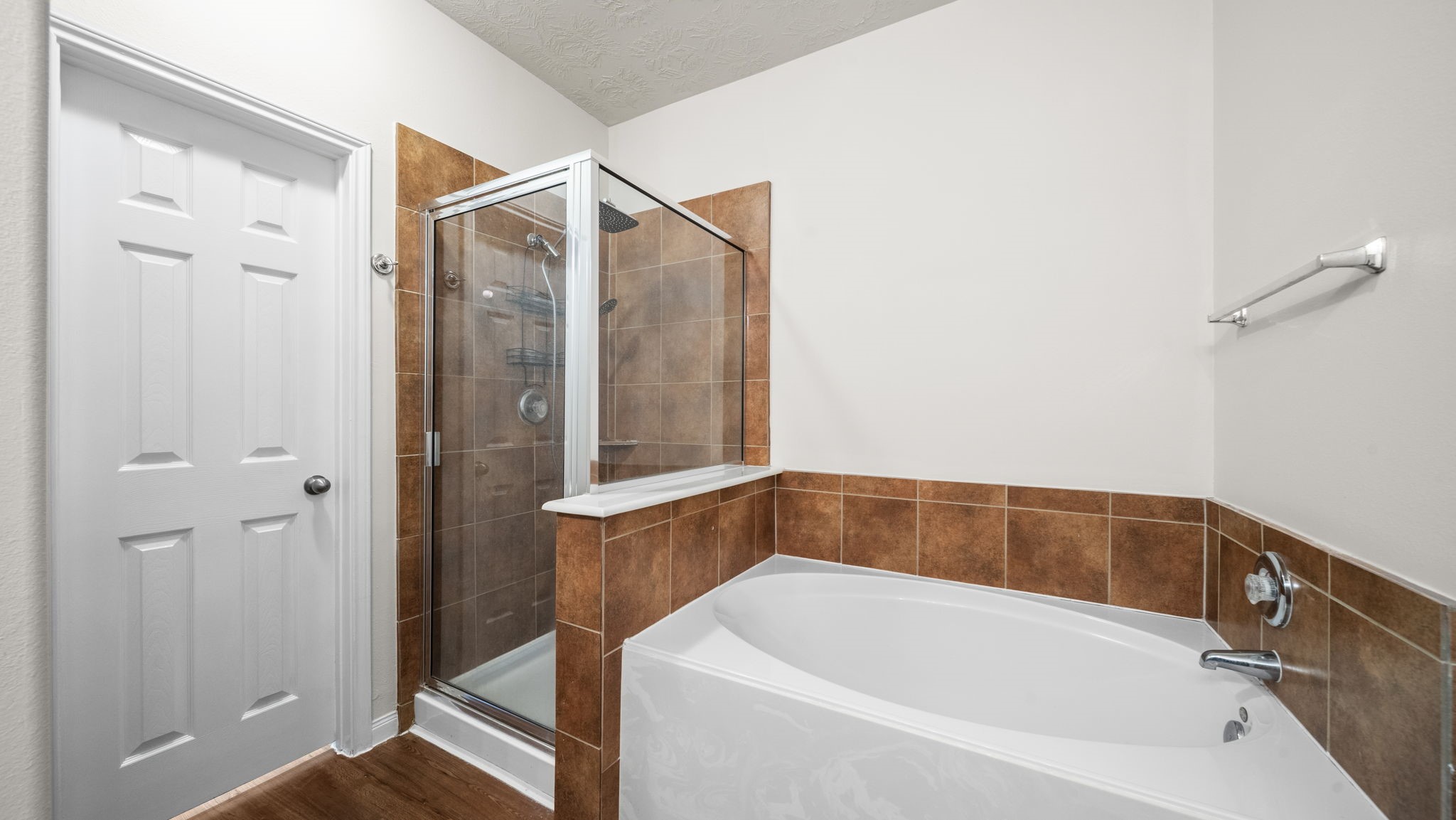 11246 Glenforest Drive Property Photo 14