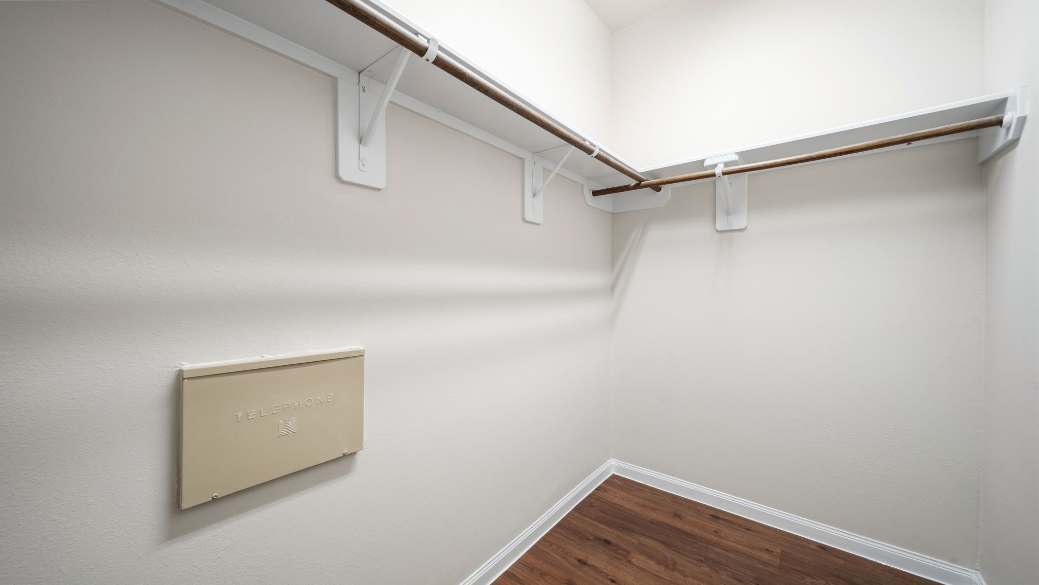 11246 Glenforest Drive Property Photo 16