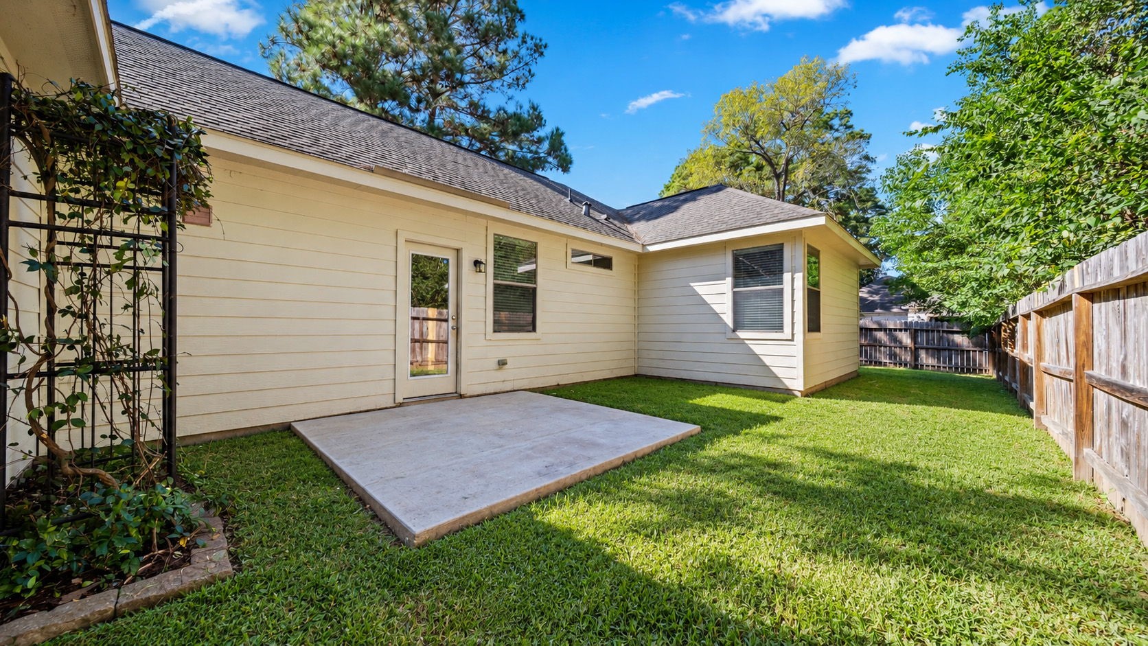 11246 Glenforest Drive Property Photo 21
