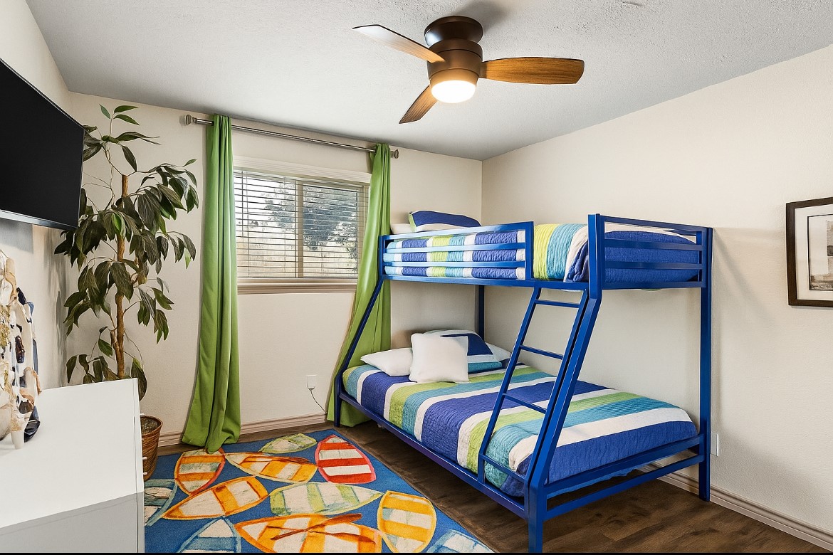 2002 27th Street Property Photo 2