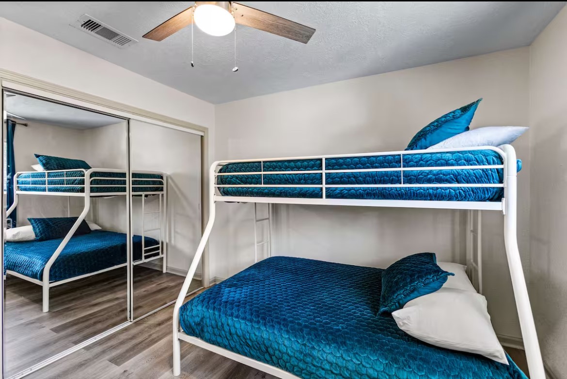 2002 27th Street Property Photo 5