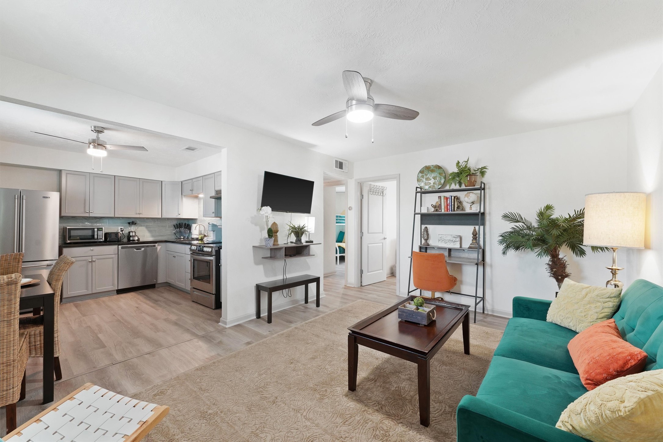 2002 27th Street Property Photo 6