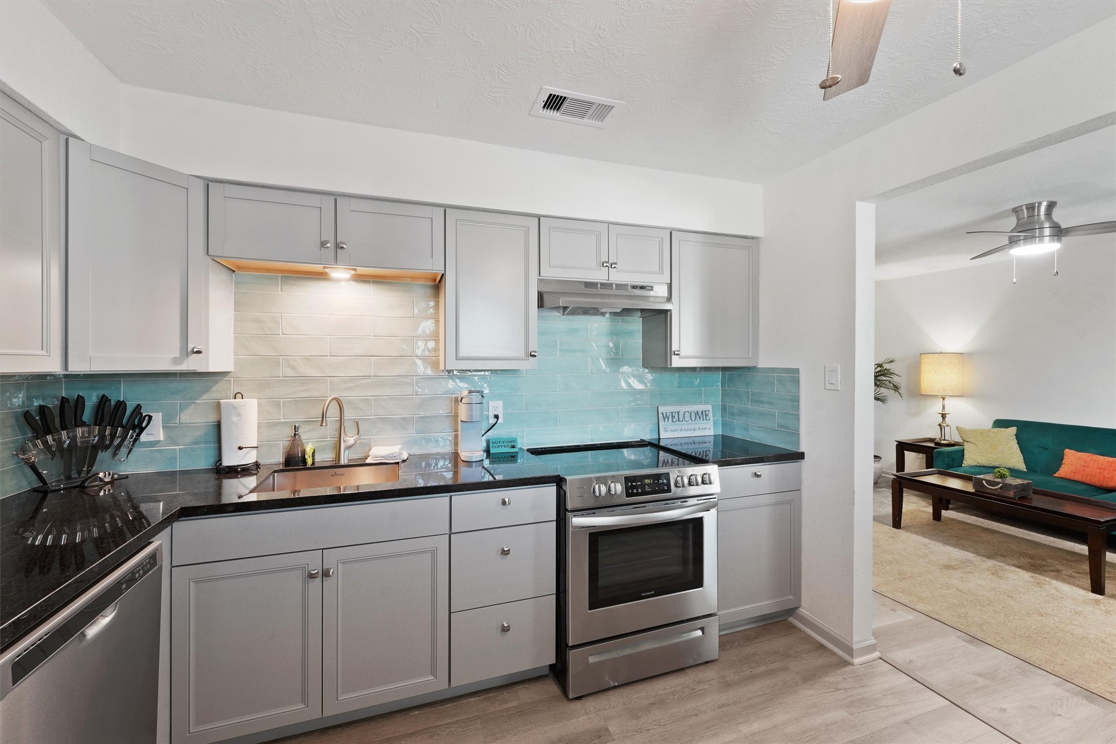 2002 27th Street Property Photo 10