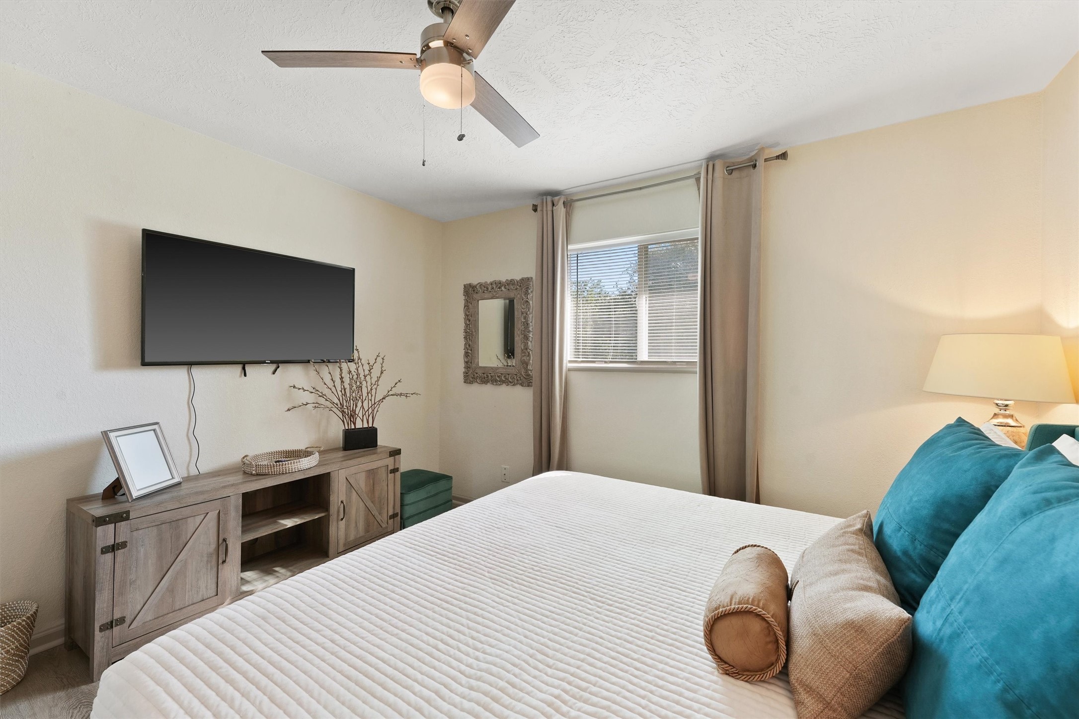 2002 27th Street Property Photo 13