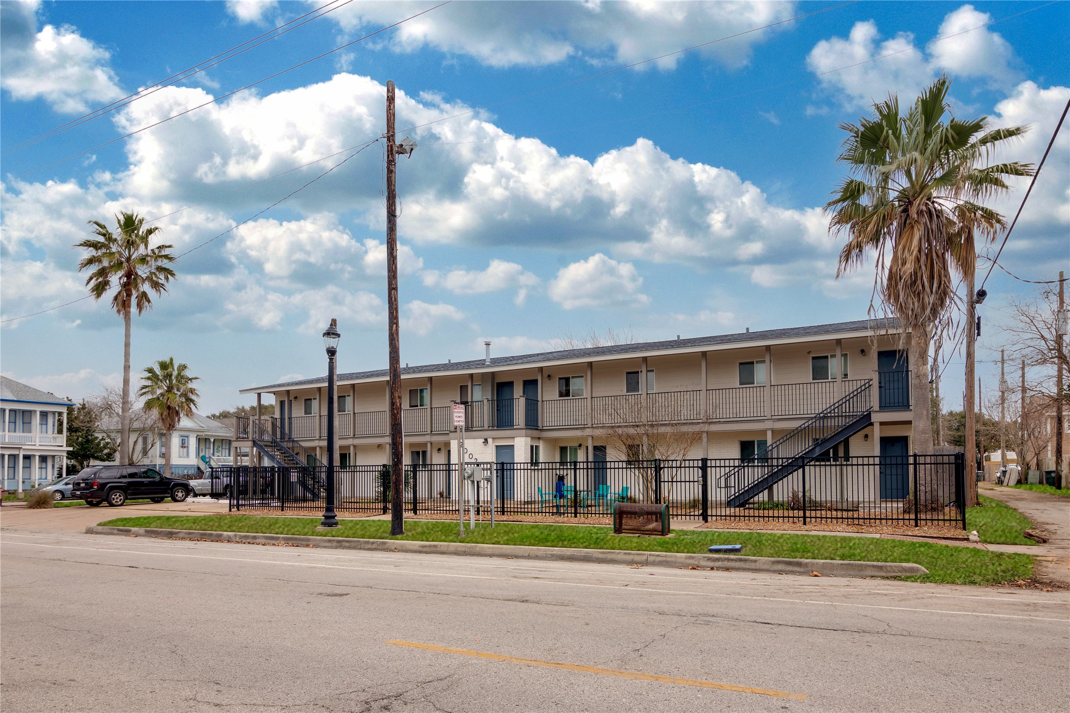 2002 27th Street Property Photo 22