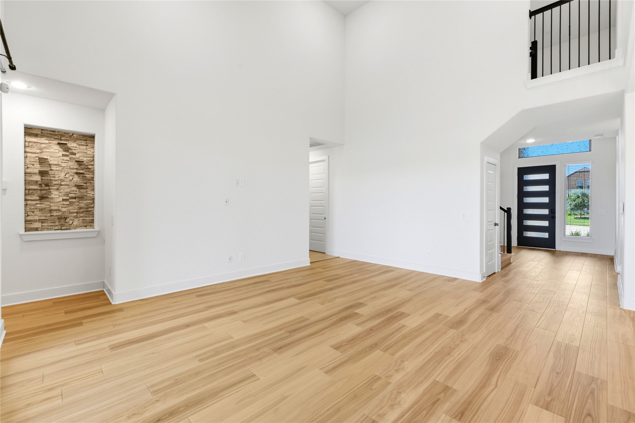 24610 Bardona Way Property Photo 4