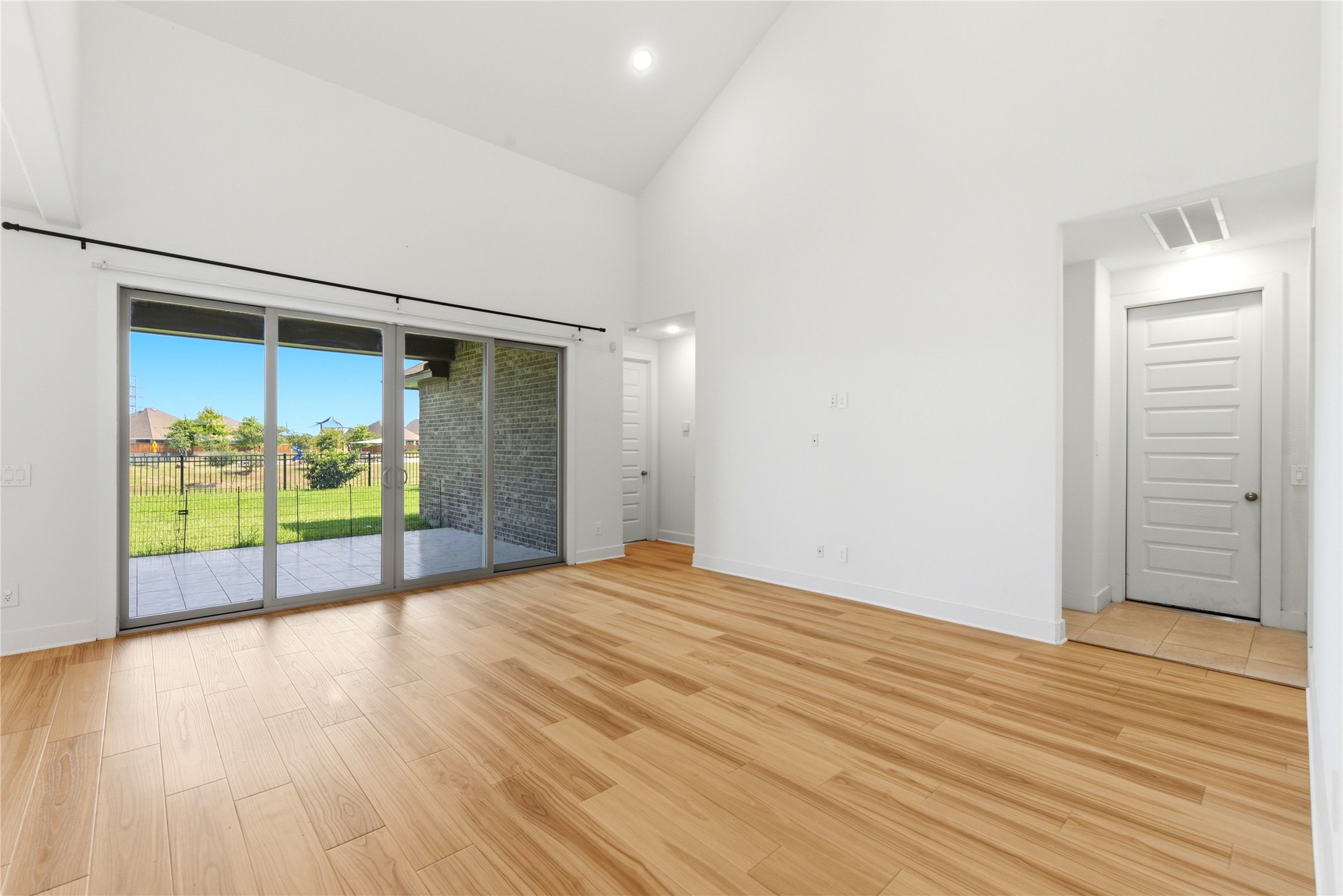 24610 Bardona Way Property Photo 5
