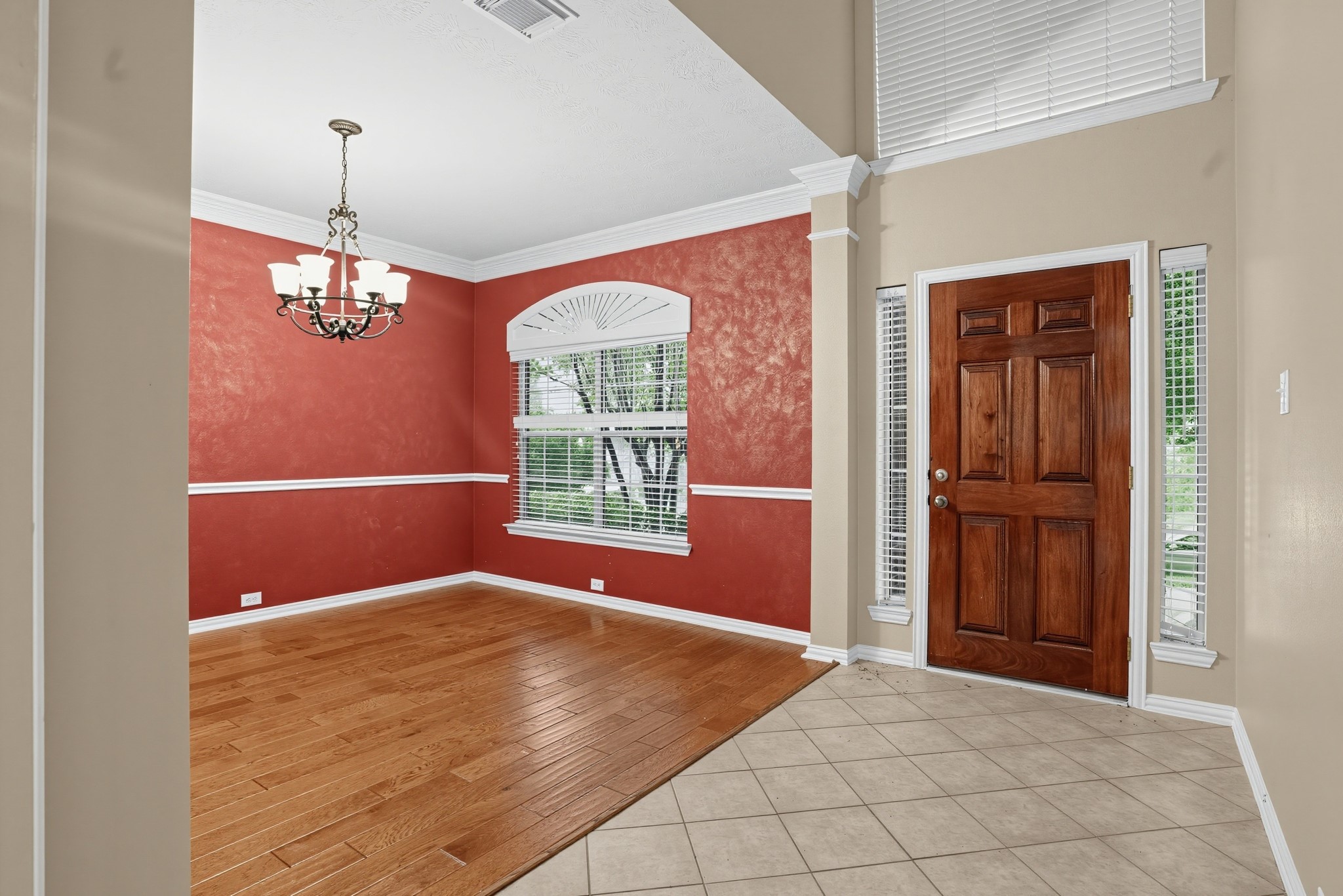 1730 Summergate Drive Property Photo 4