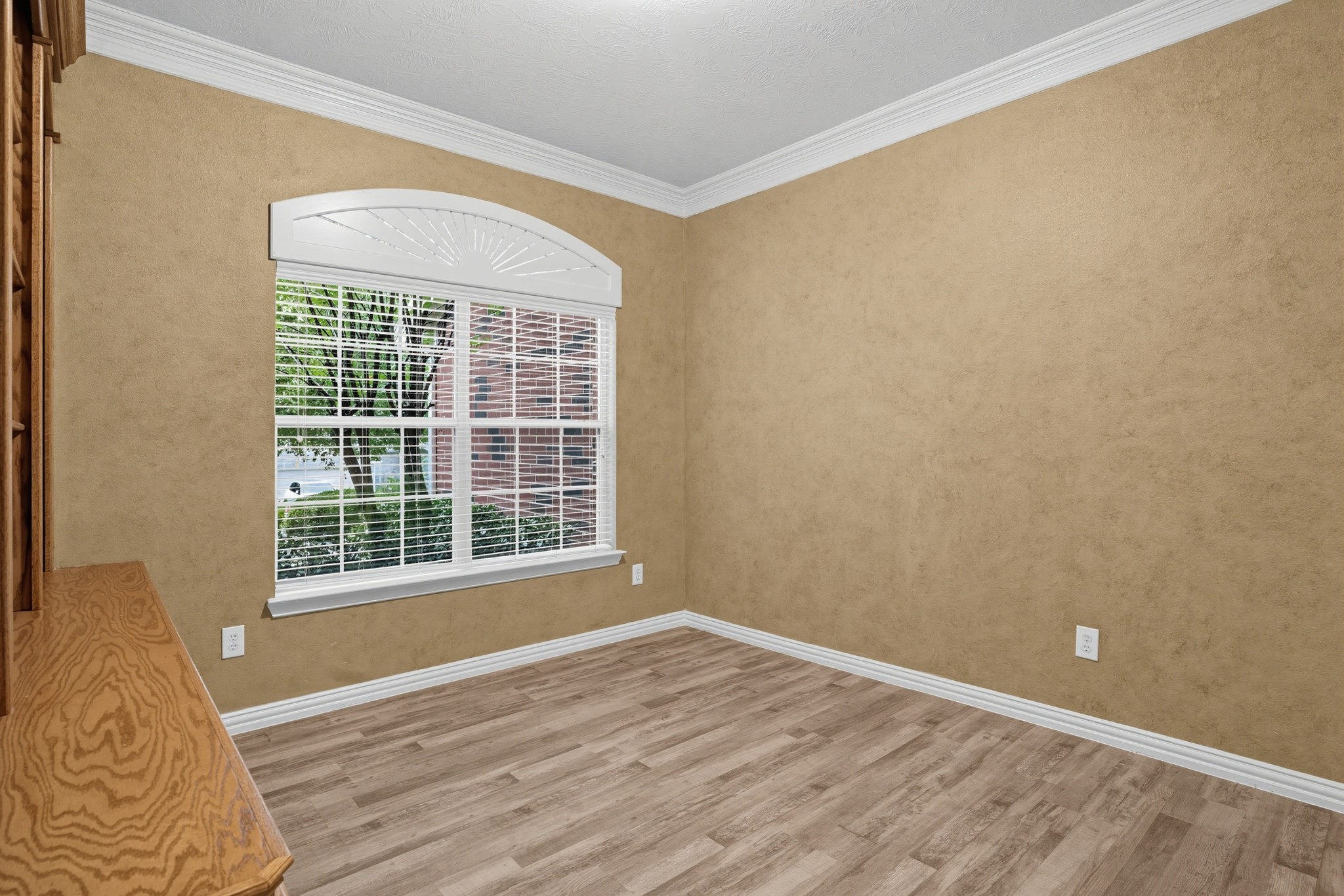 1730 Summergate Drive Property Photo 8