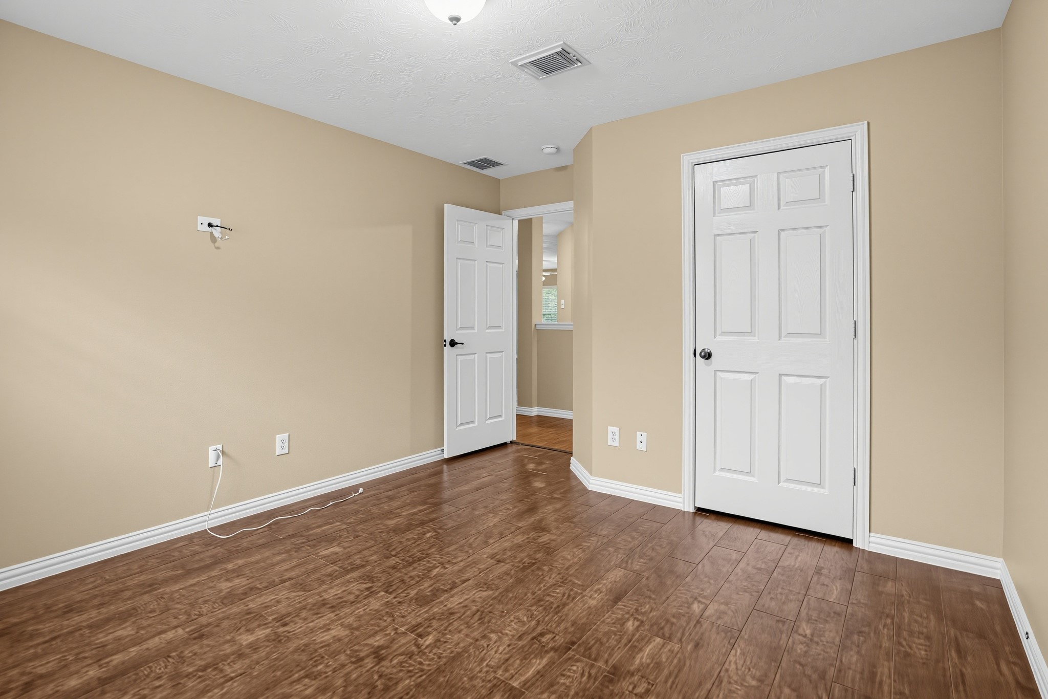 1730 Summergate Drive Property Photo 25