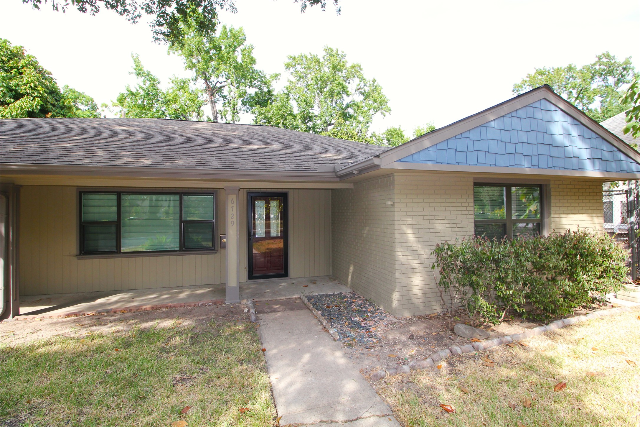 6729 Sylvan Road Property Photo 2