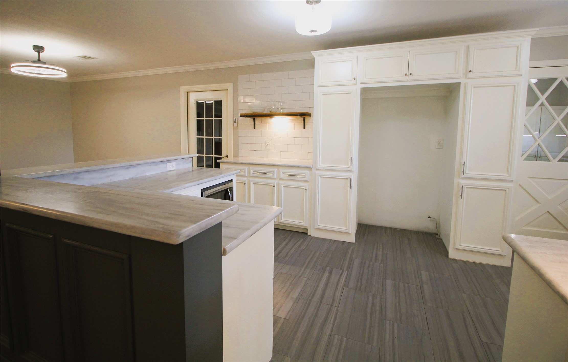 6729 Sylvan Road Property Photo 9