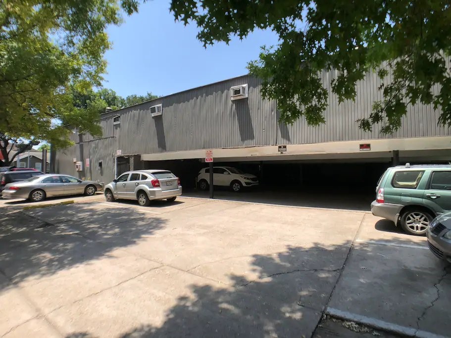 502 West Alabama Street 15 Property Photo 1