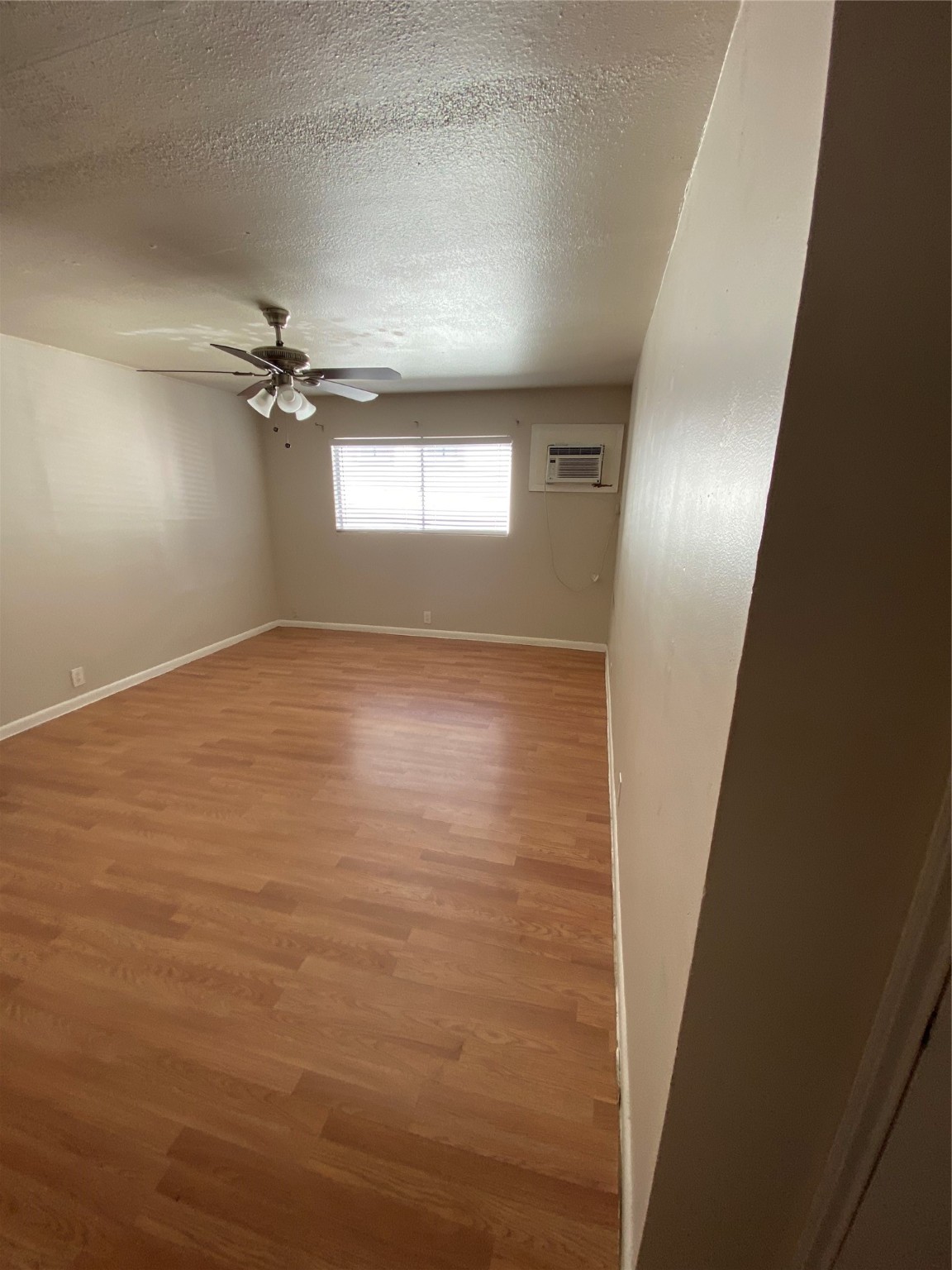 502 West Alabama Street 15 Property Photo 6