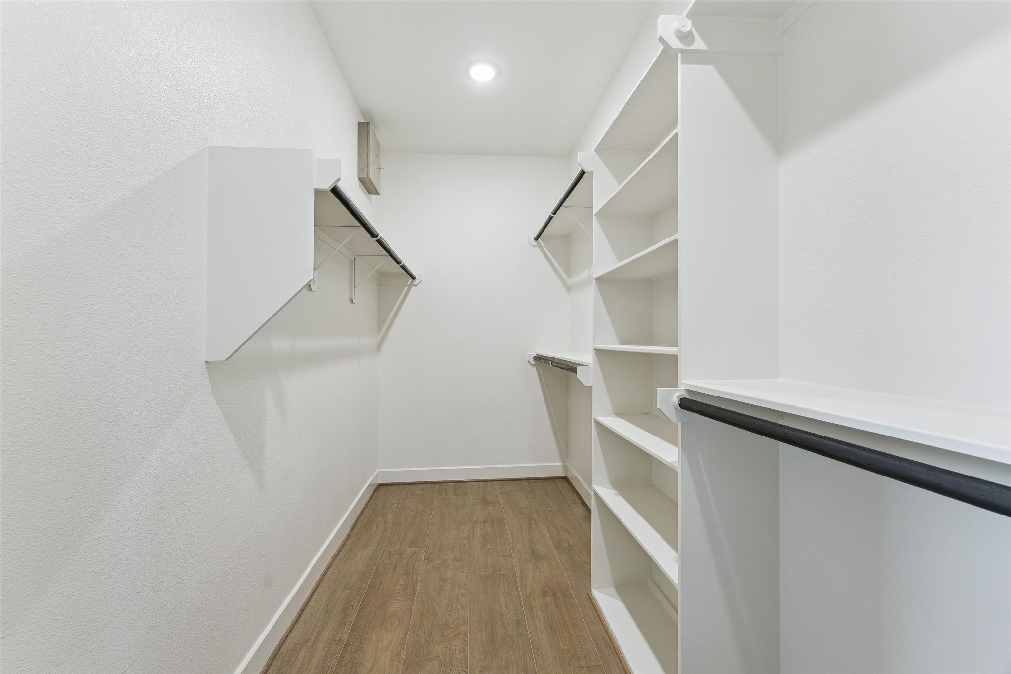 412 N Stiles Street Property Photo 8