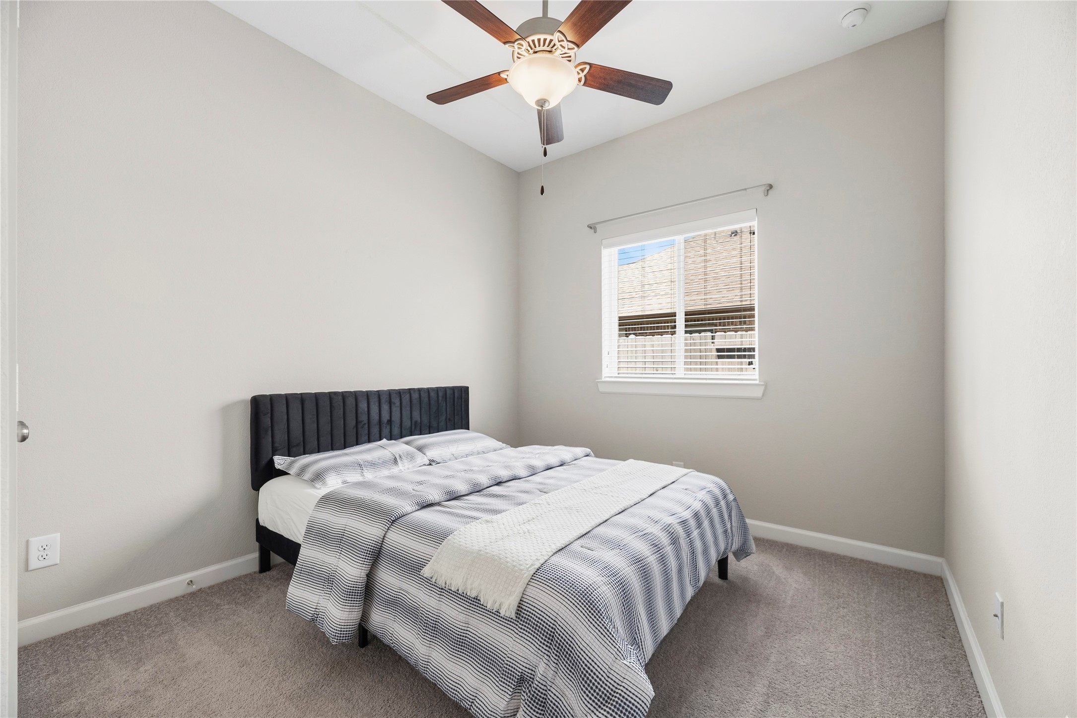 25102 Dovetail Cove Court Property Photo 13