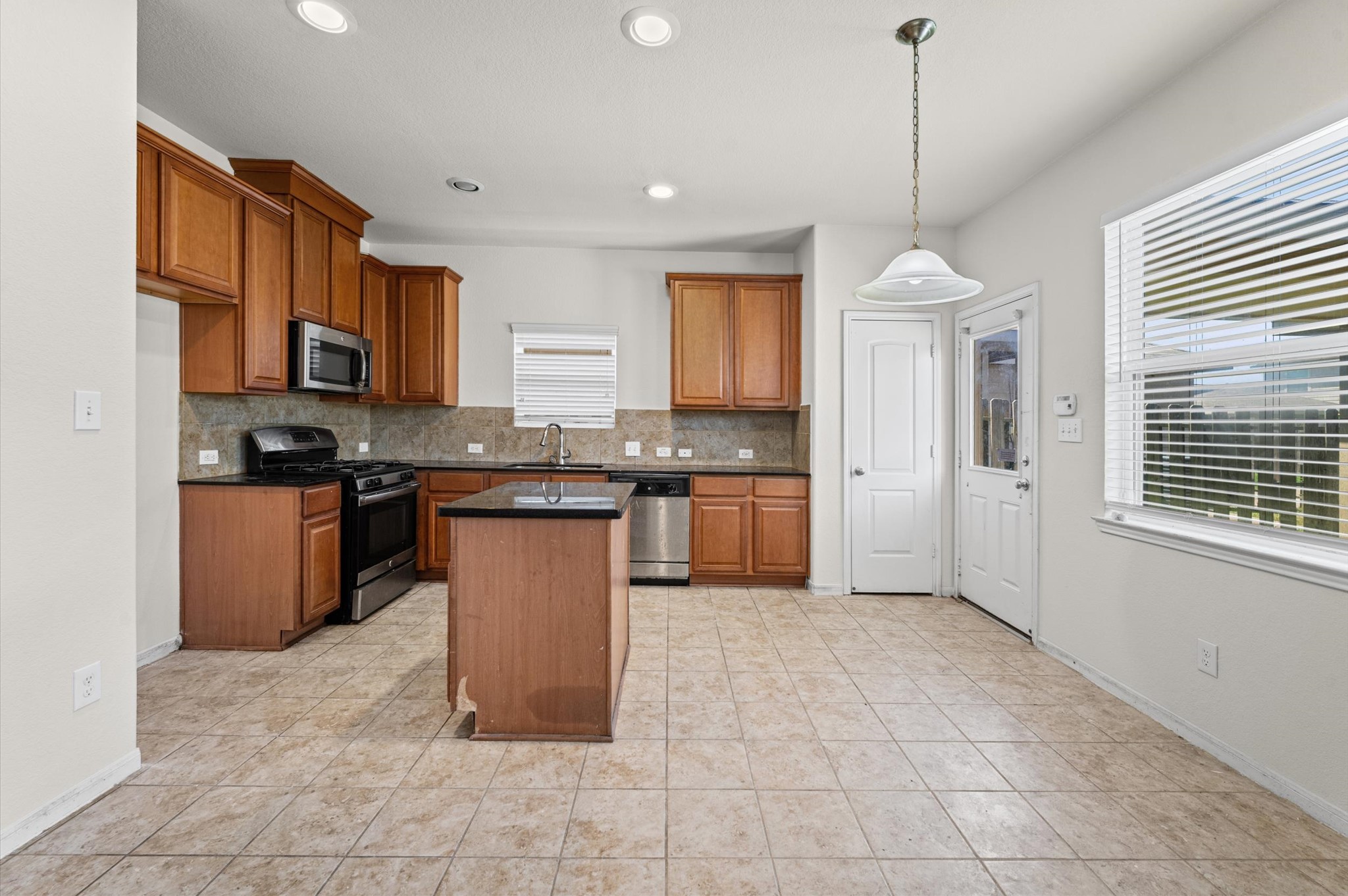 14286 Empanada Drive Property Photo 9