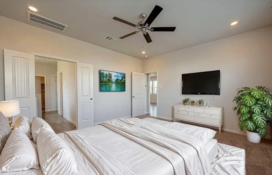 431 Dorion Lagoon Drive Property Photo 6