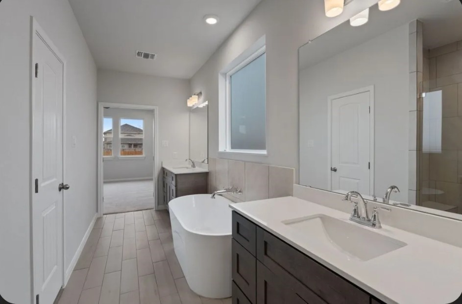 431 Dorion Lagoon Drive Property Photo 7