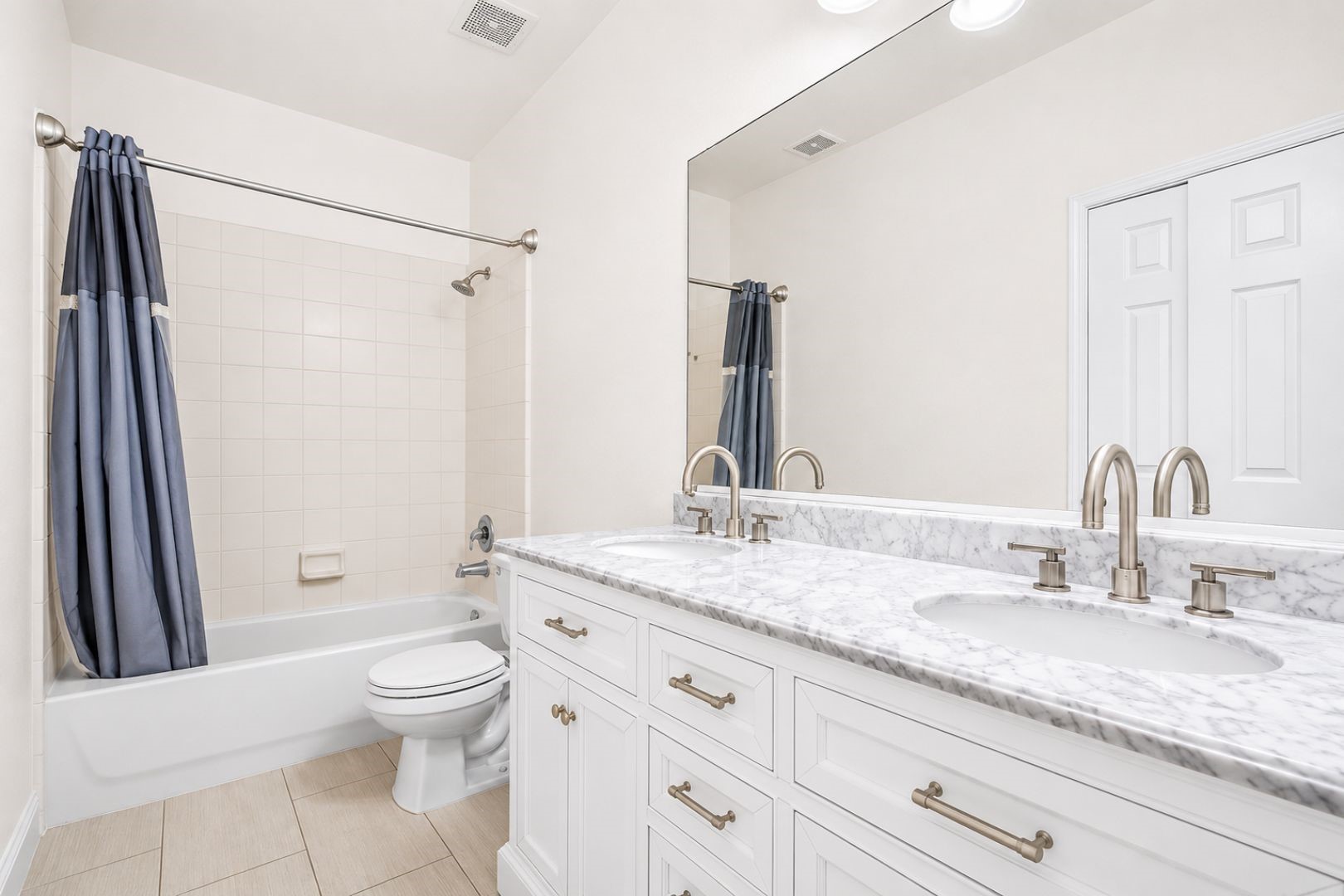 2719 Riverhollow Lane Property Photo 11