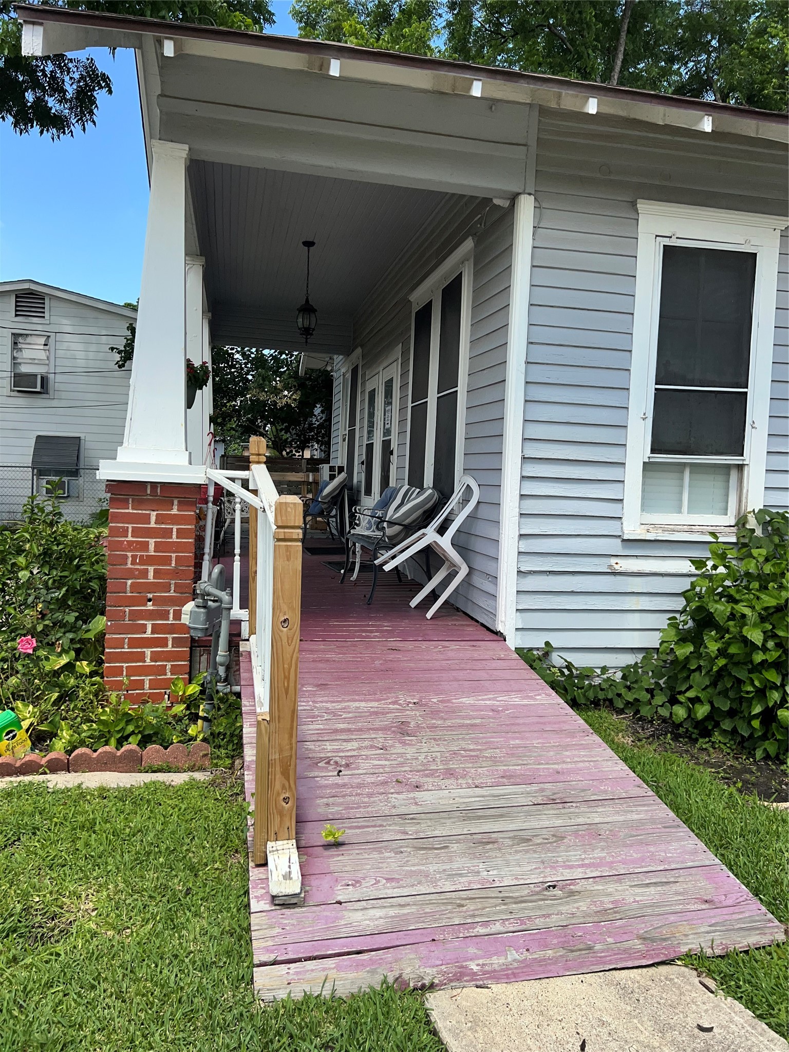 1233 Morris Street Property Photo 2