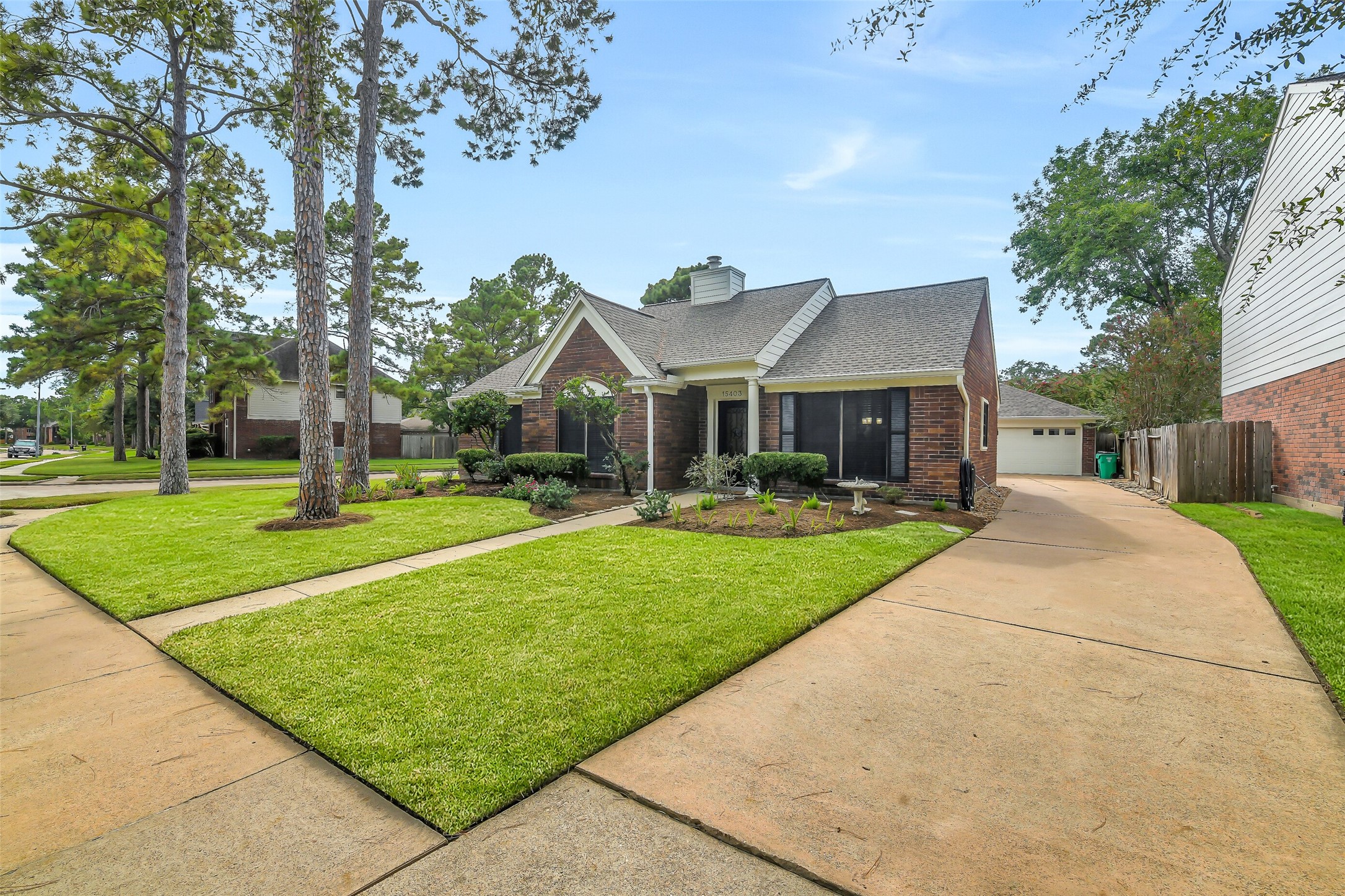 15403 Freestone Peach Lane Property Photo 2